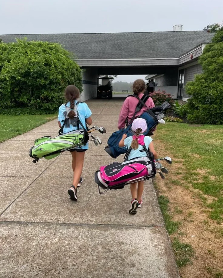 Christmas is 4 days away! On the 4th day before Christmas, my good friend gave to me, 4 one hour golf lessons. 
Golf lessons are a perfect last minute gift. Please contact Brian Spitz Golf Instruction. Bryspits@aol.com 

#harmongolf #pga #massgolf #p