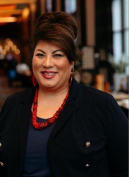Picture of Denise Miño.