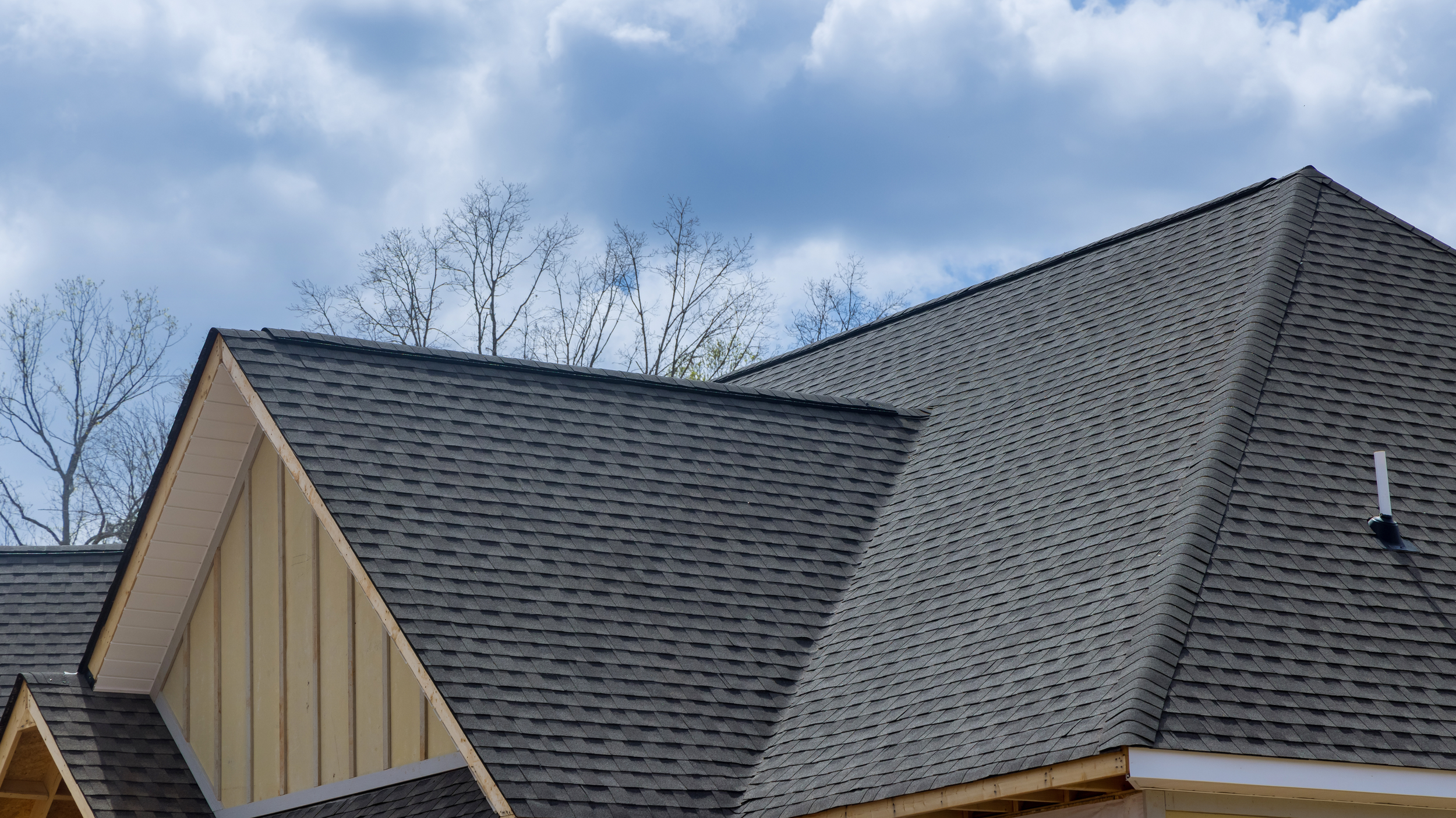 DOES YOUR ROOF QUALIFY FOR RESTORATION?