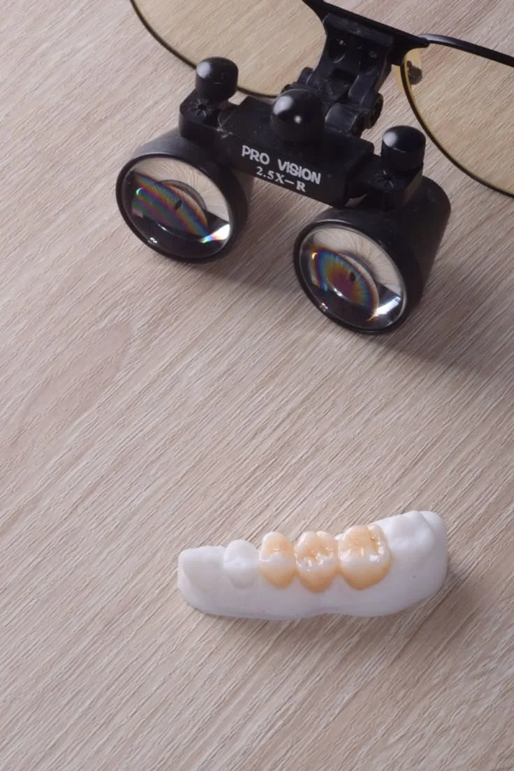 Prótesis dental, lupas dentales, dental wallpaper.jpeg