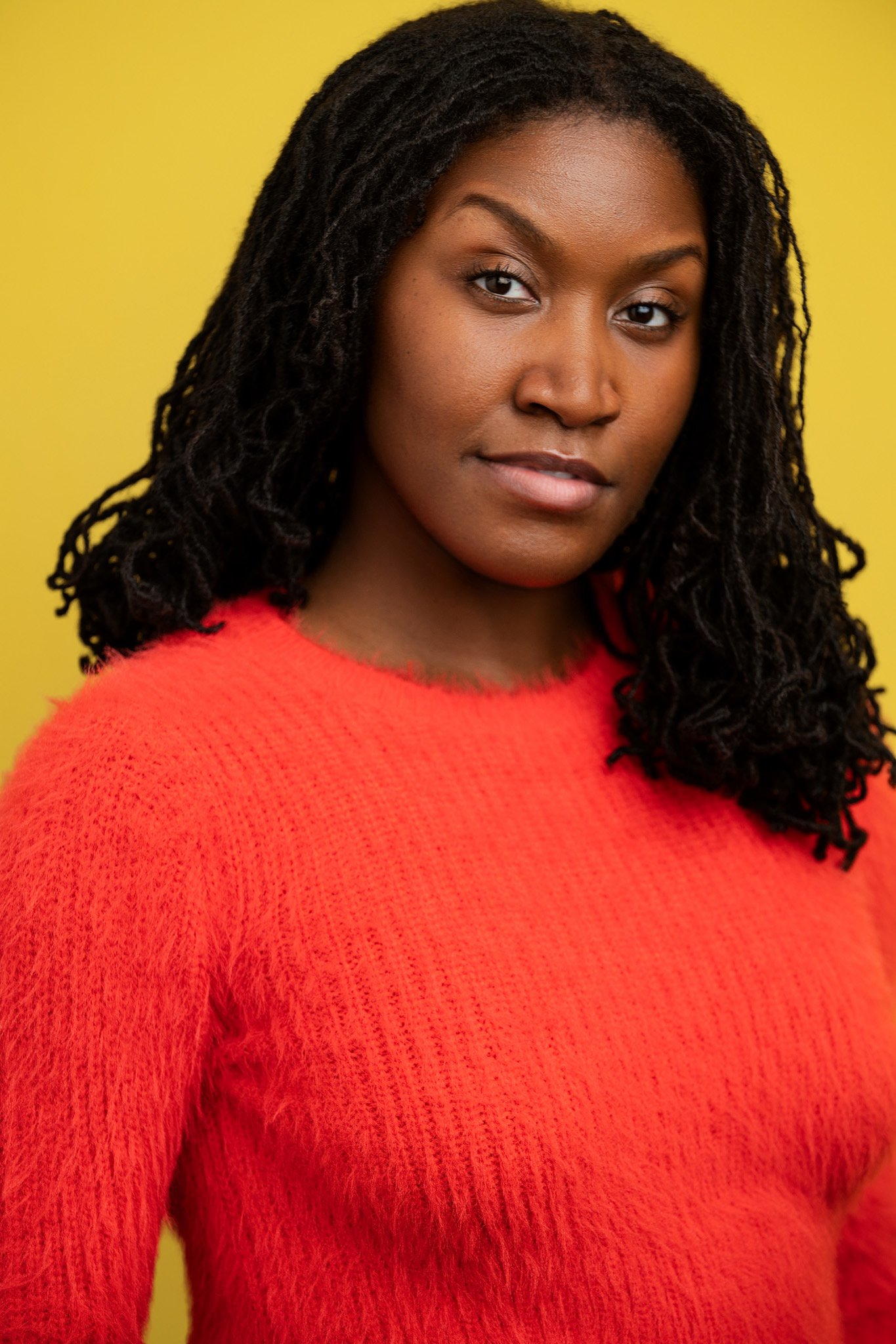 KelseyHolley_HEADSHOT copy.jpg