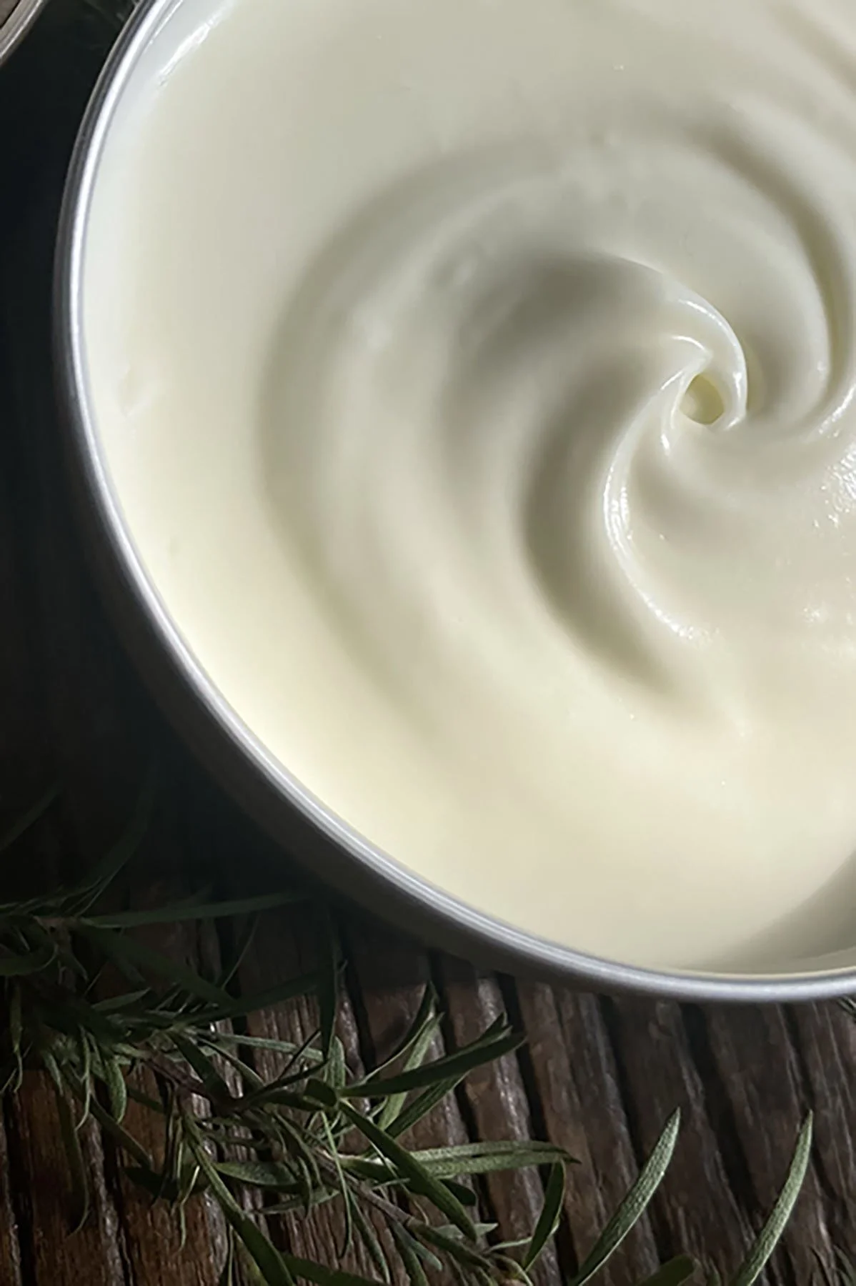 Mango body butter swirl.jpg