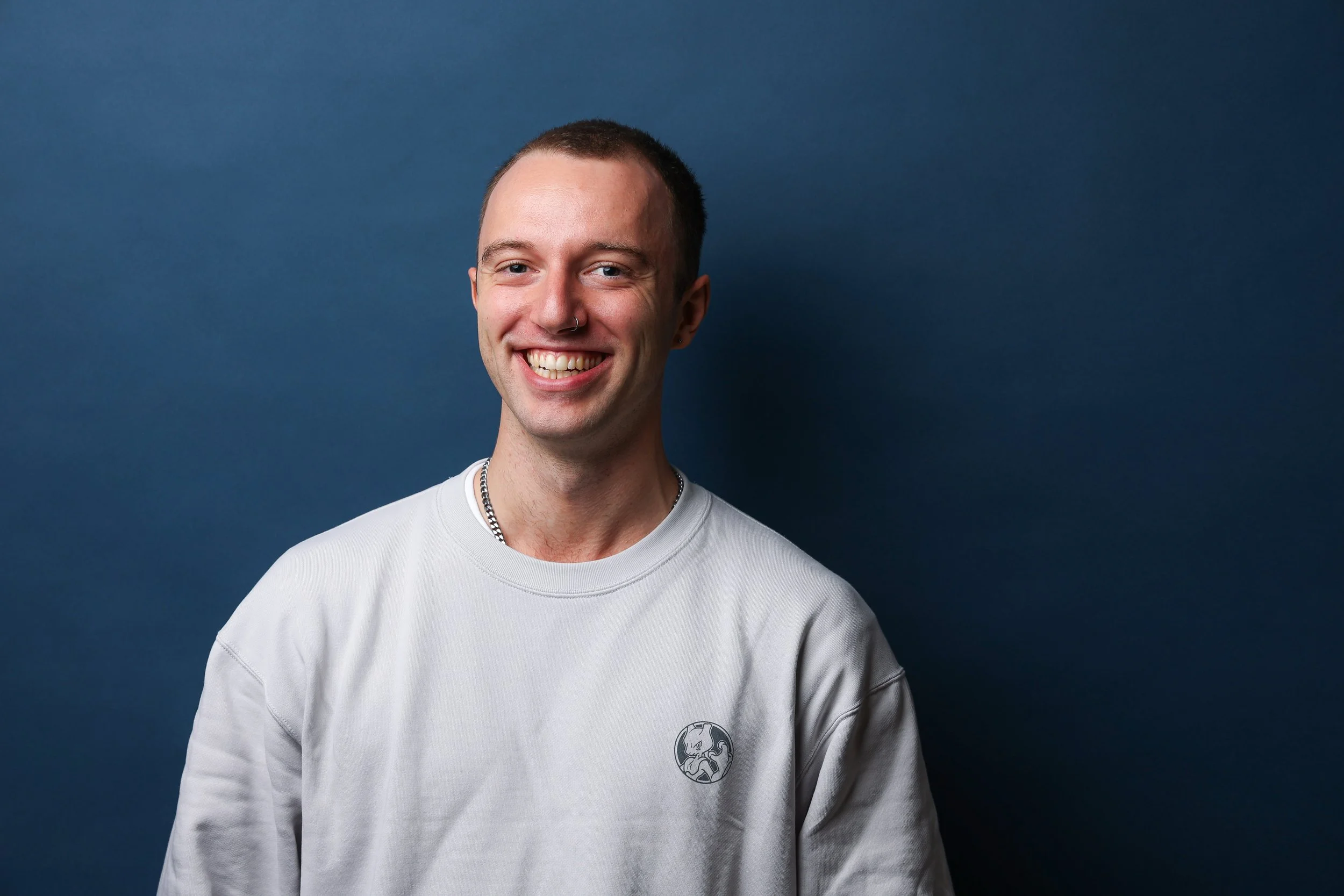 Pascal smiles because he just increased profitability of rewarded platforms. Freecash, Swagbucks & Mistplay are also rewarded platforms and Pascal knows them all. No wonder he smiles!