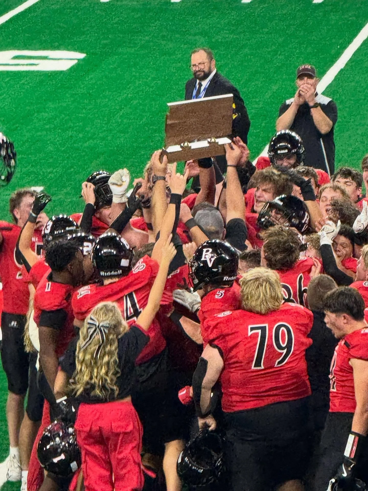 Congrats to @mattchristensen90 and the Brandon Valley Lynx on their 2025 SD state football championship!  A hard fought and well deserved victory. And only slightly more prestigious than his 2024 title at @tecmosiouxperbowl VIII 😉#tecmosuperbowl #te