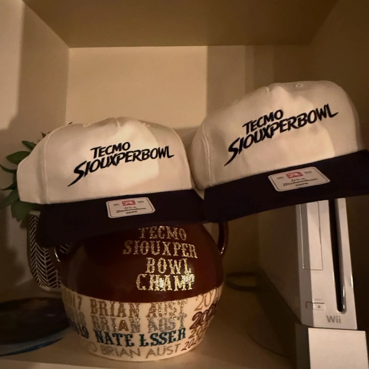 For the first time ever, official event merch!!!
#tecmosiouxperbowl lids for select prize winners and for sale!
#tecmosuperbowl #dtsf