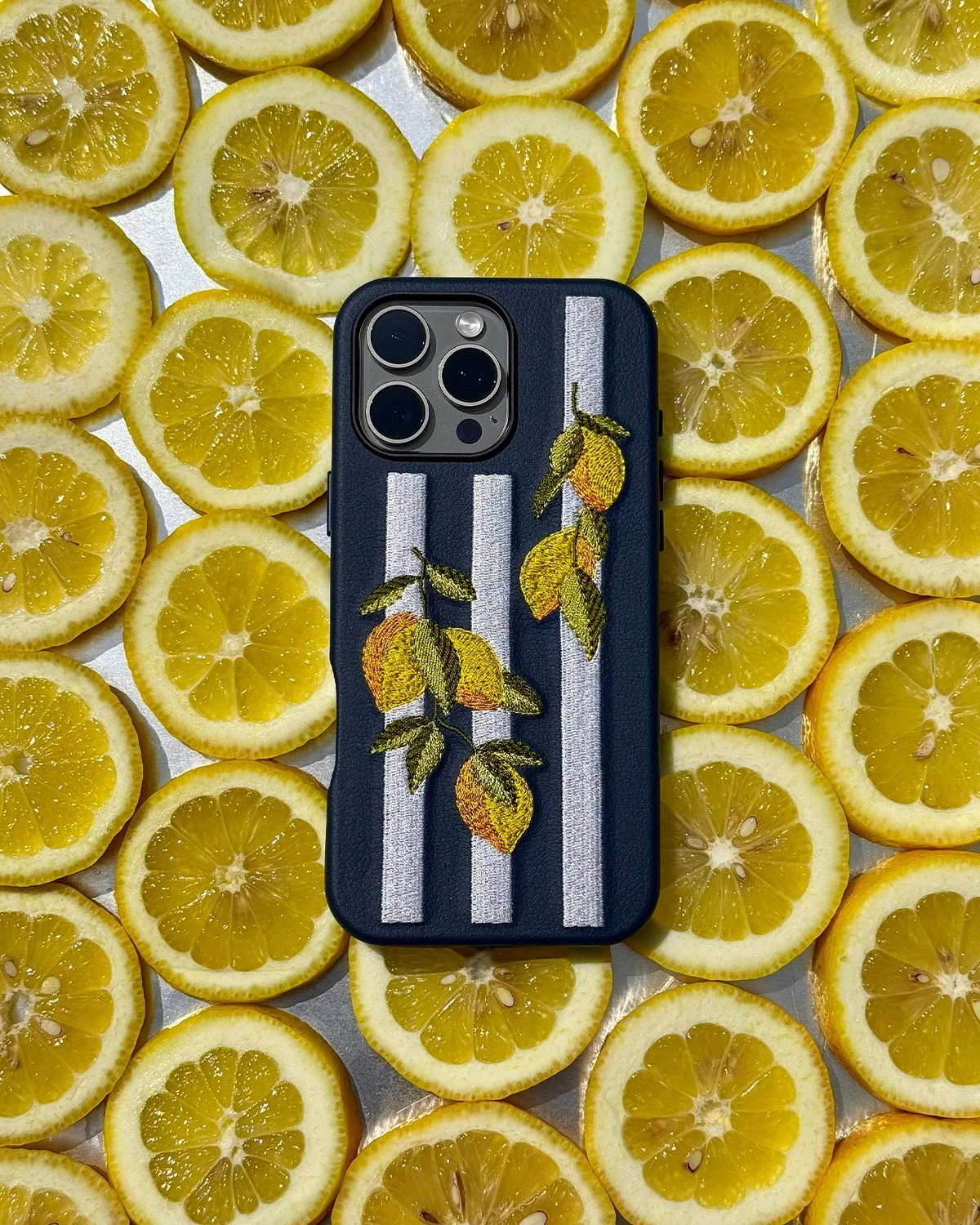 Lemon Static FlatLay.JPG