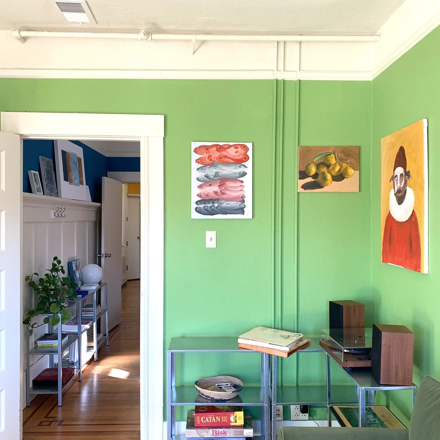 Gallery Night this Wednesday Dec 10, 5-7pm free to the community! 

Join us for our first Gallery Night featuring local artists @sarahgrimmstudio and @endlessbreakers. Meet the artists and see their paintings up close in person. We will be serving te