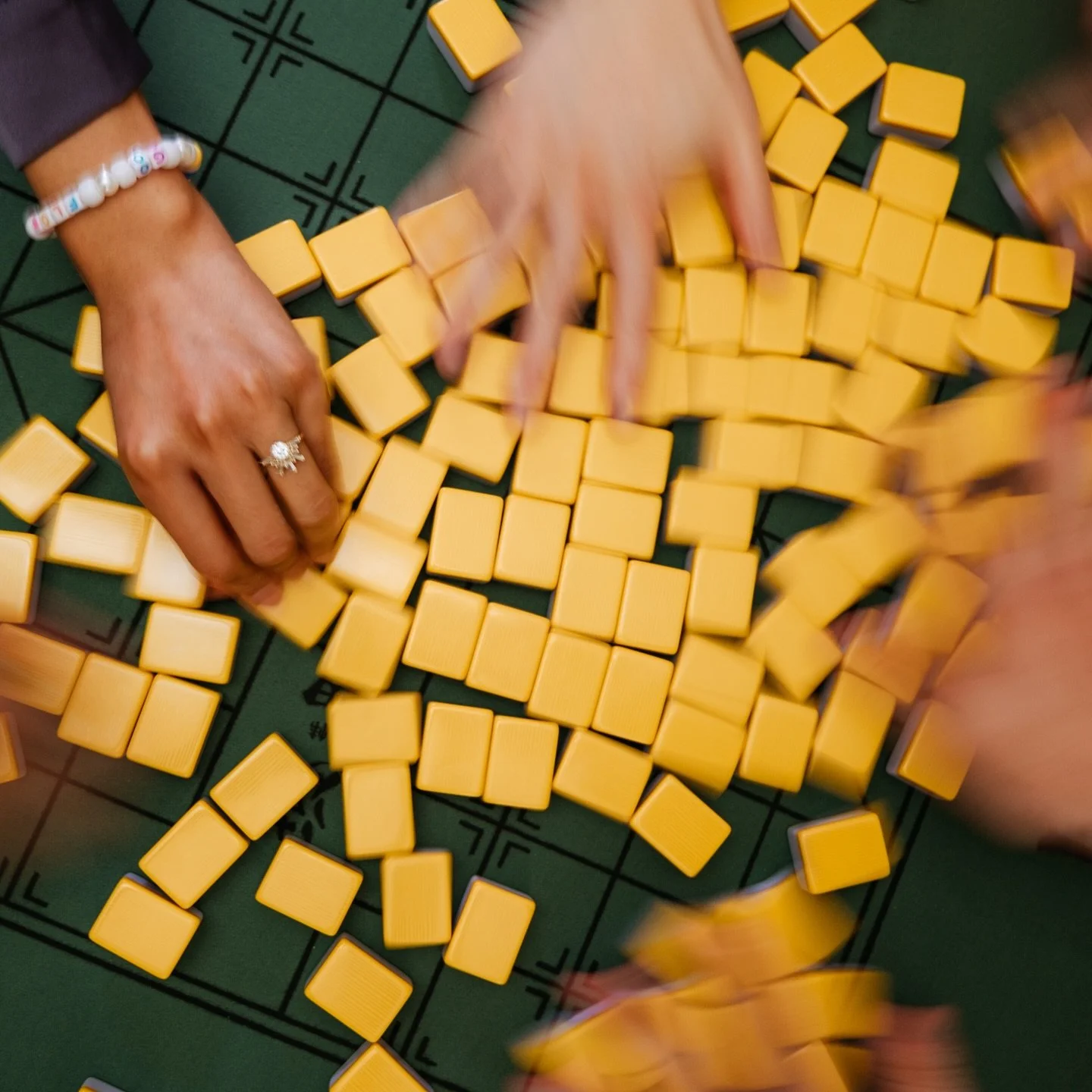 Mahjong at Third Realm, back again this Sunday Jan 11 from 1-4pm! RSVP link in bio, we&rsquo;ve got limited seats 🀄️ 

Ticket includes instruction, play, tea &amp; light dimsum. Last time I made Hong Kong milk tea and an herbal rosebud chrysanthemum