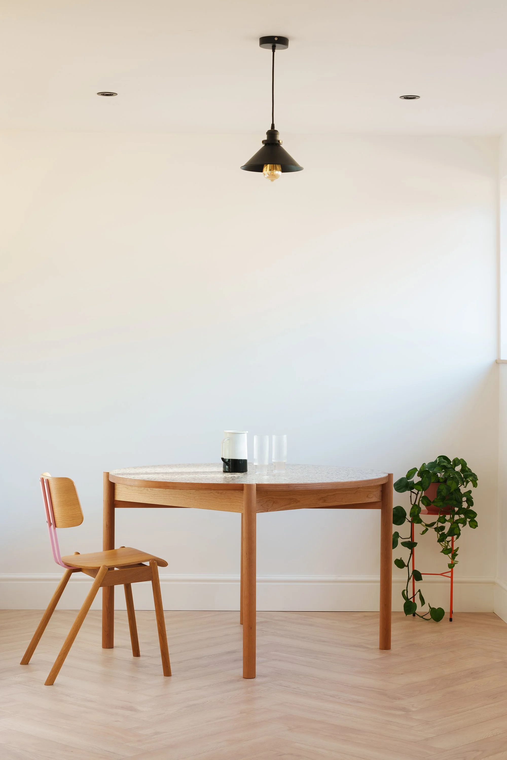 Sidney Dining Table