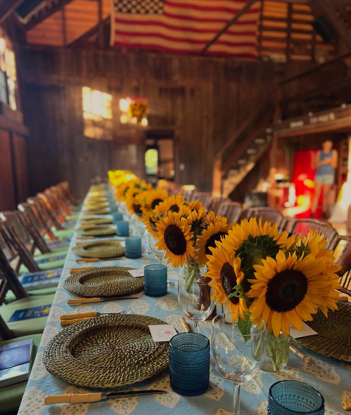 Hosting dreams, one table at a time ✨🌻🥂🌻✨
#sunflowertablescape #hamptonscaterer #summer2025 #summerinthehamptons #catering #hamptonsevents