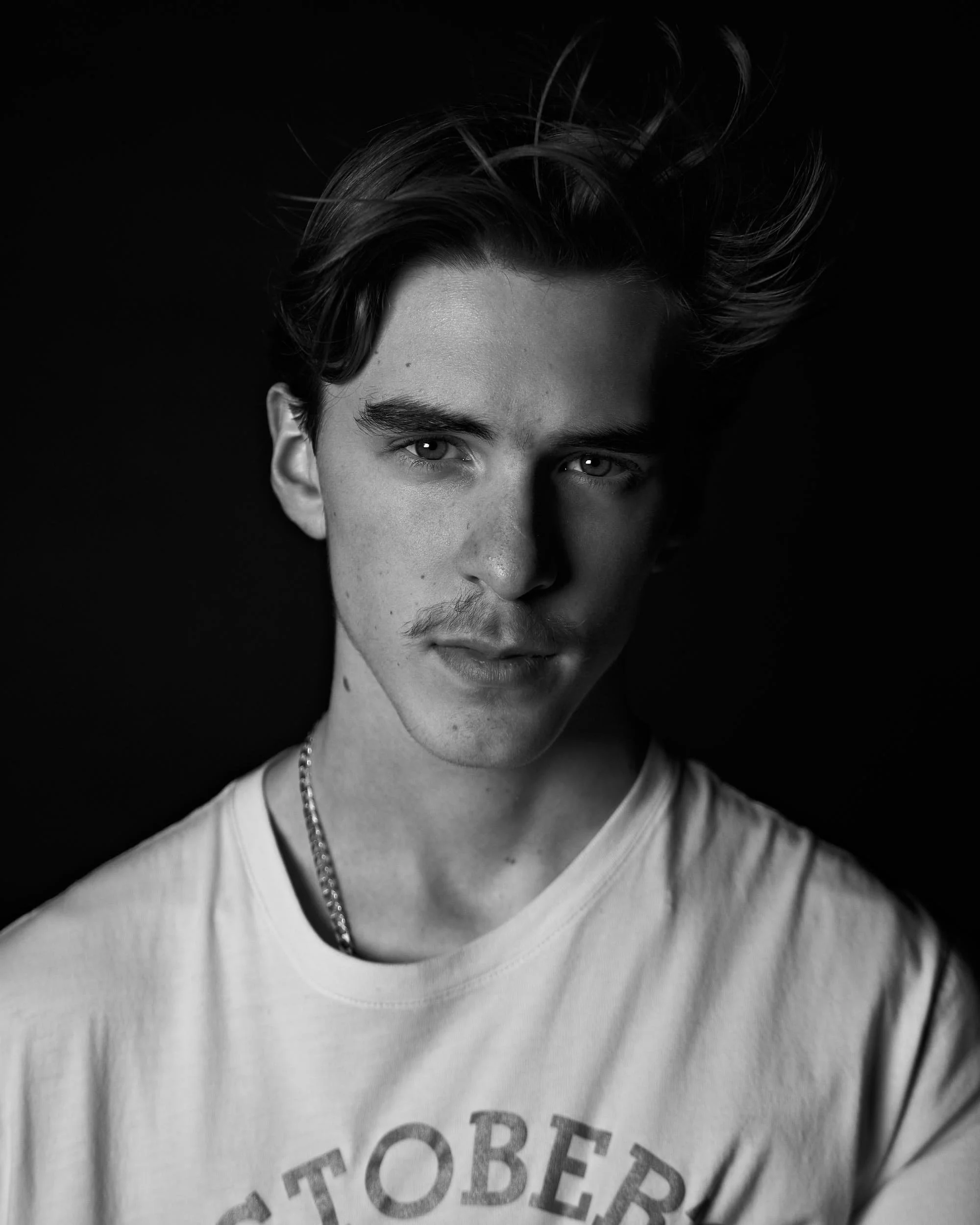 Web_AAron Shoot in the style0042.jpg