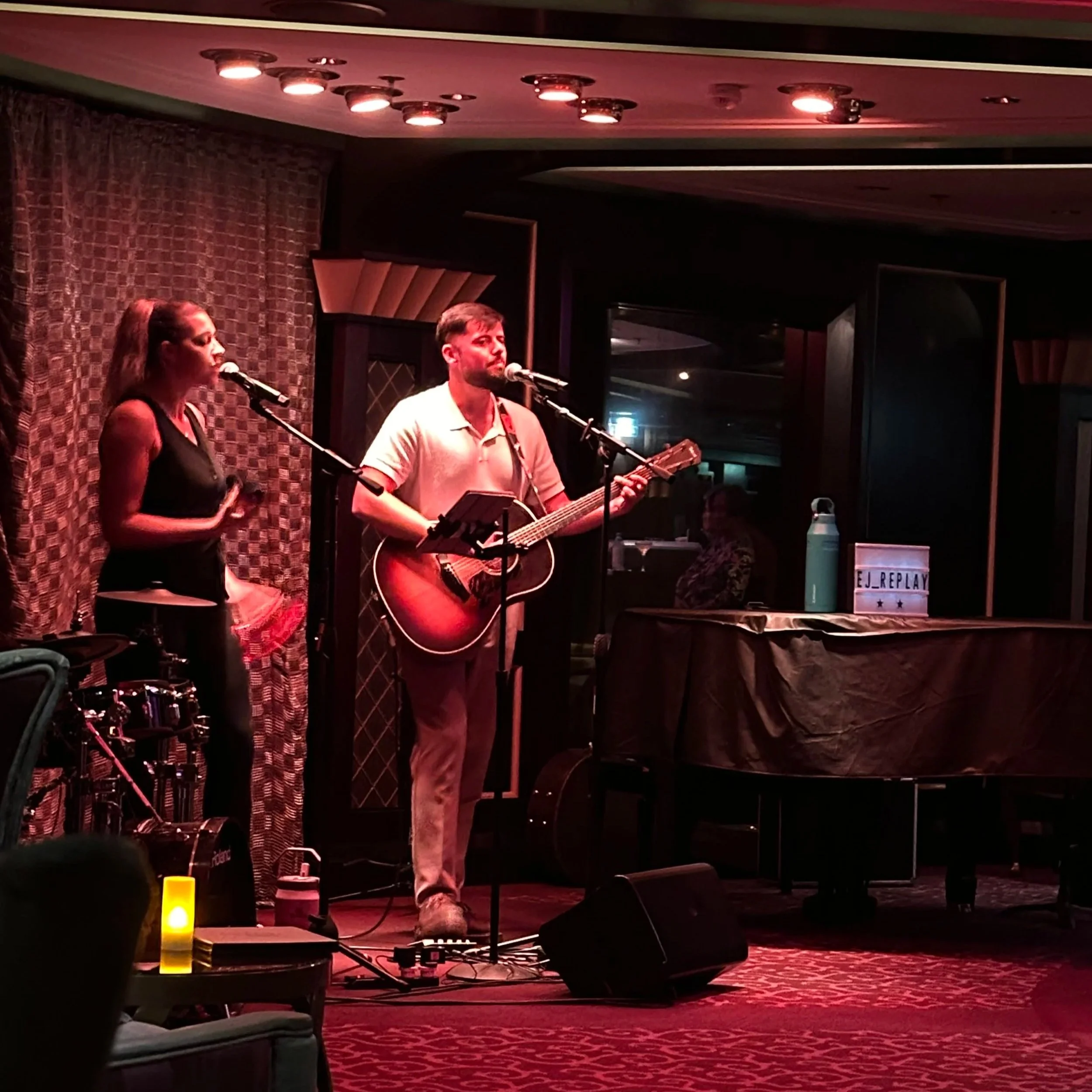 EJ Replay performing tributes of ABBA and Fleetwood Mac