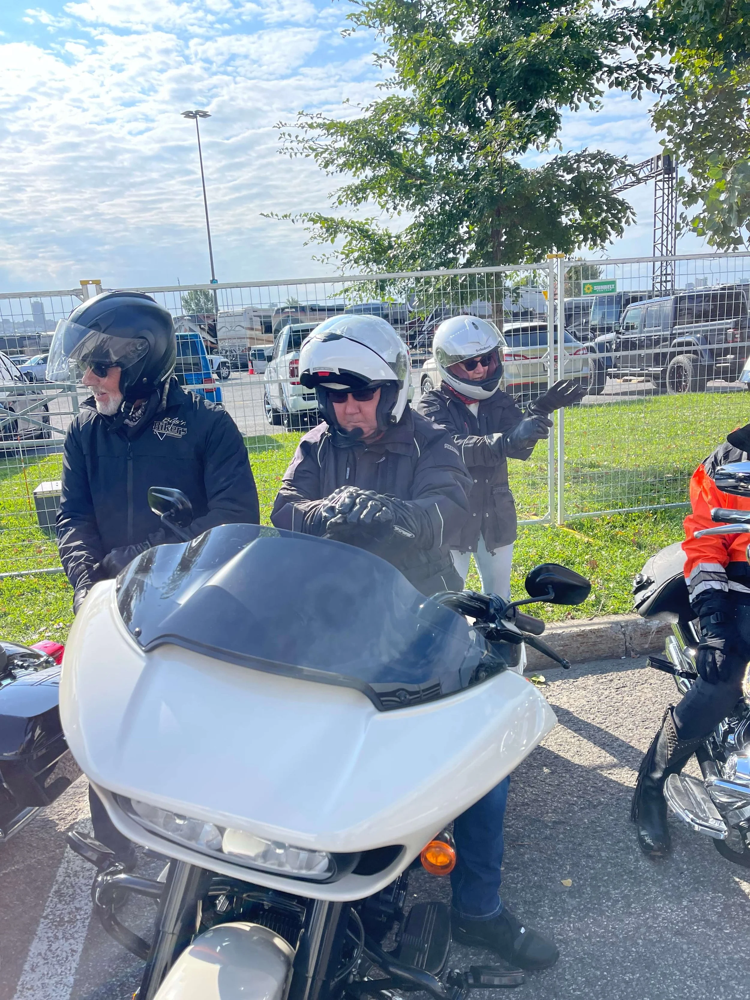 Bus n Bikers getting ready to ride. 