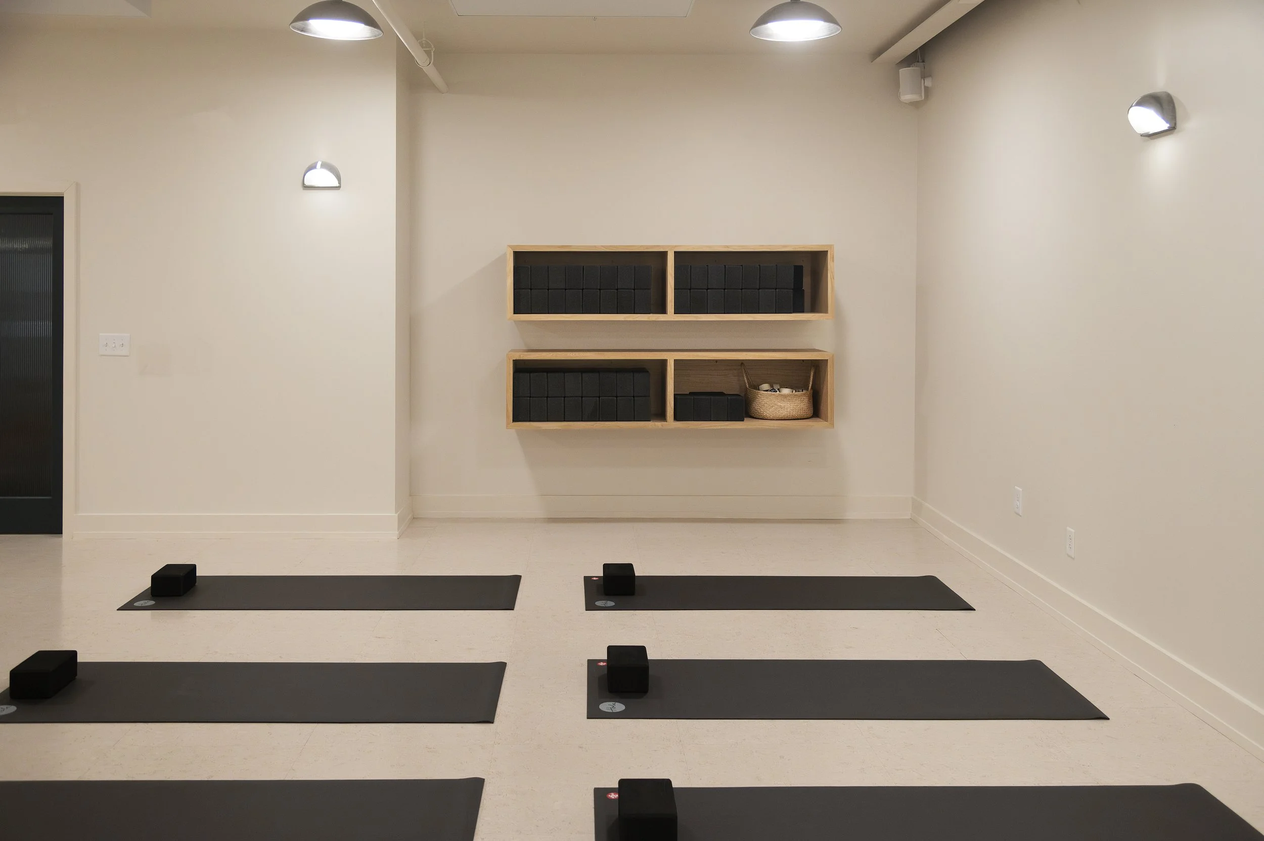 Hola Yoga Germantown (WEB)-26.jpg