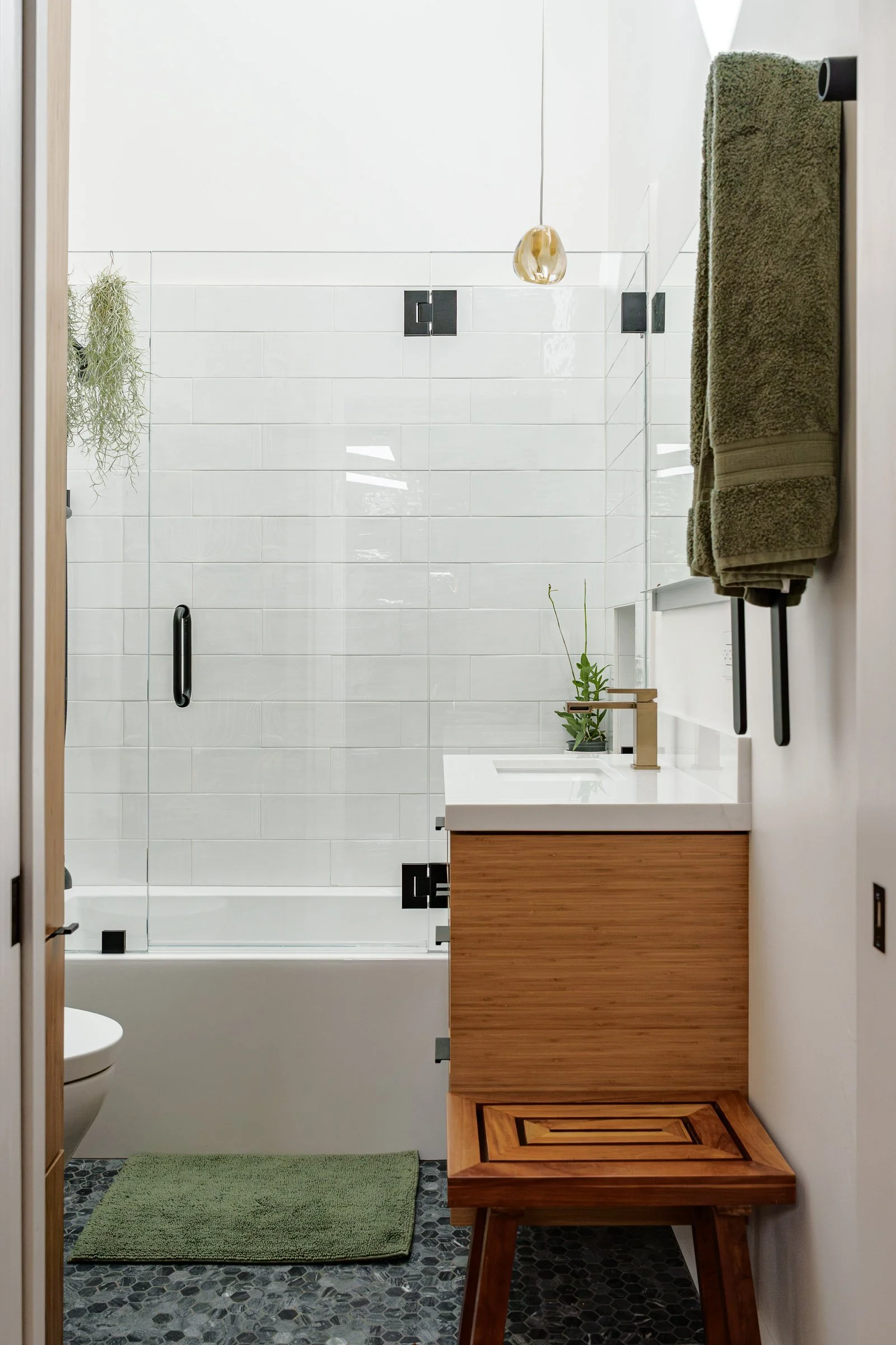 beth-drive-felton-ca-bathroom-remodel-43915.jpg