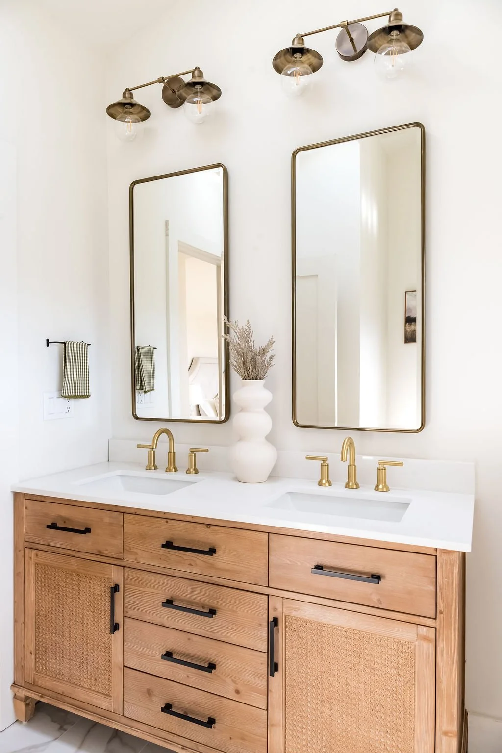 Custom home build interior view – Manzanita Ave, Santa Cruz, CA by Shaw Built