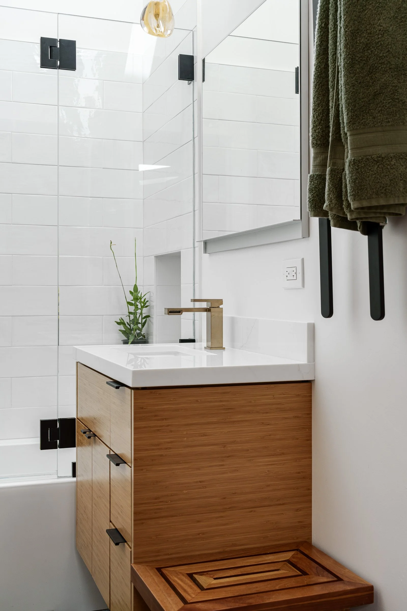 beth-drive-felton-ca-bathroom-remodel-43927.jpg