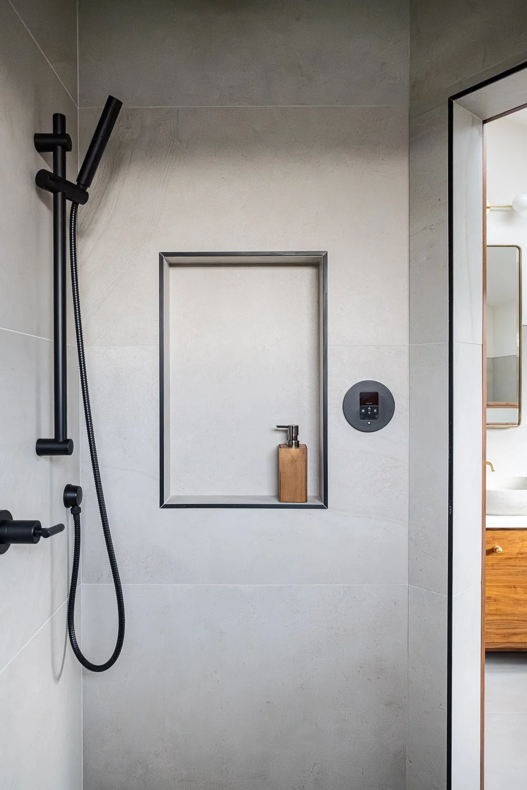 Professionally photographed exterior of renovated North Main St home in Soquel, CA by Shaw Built