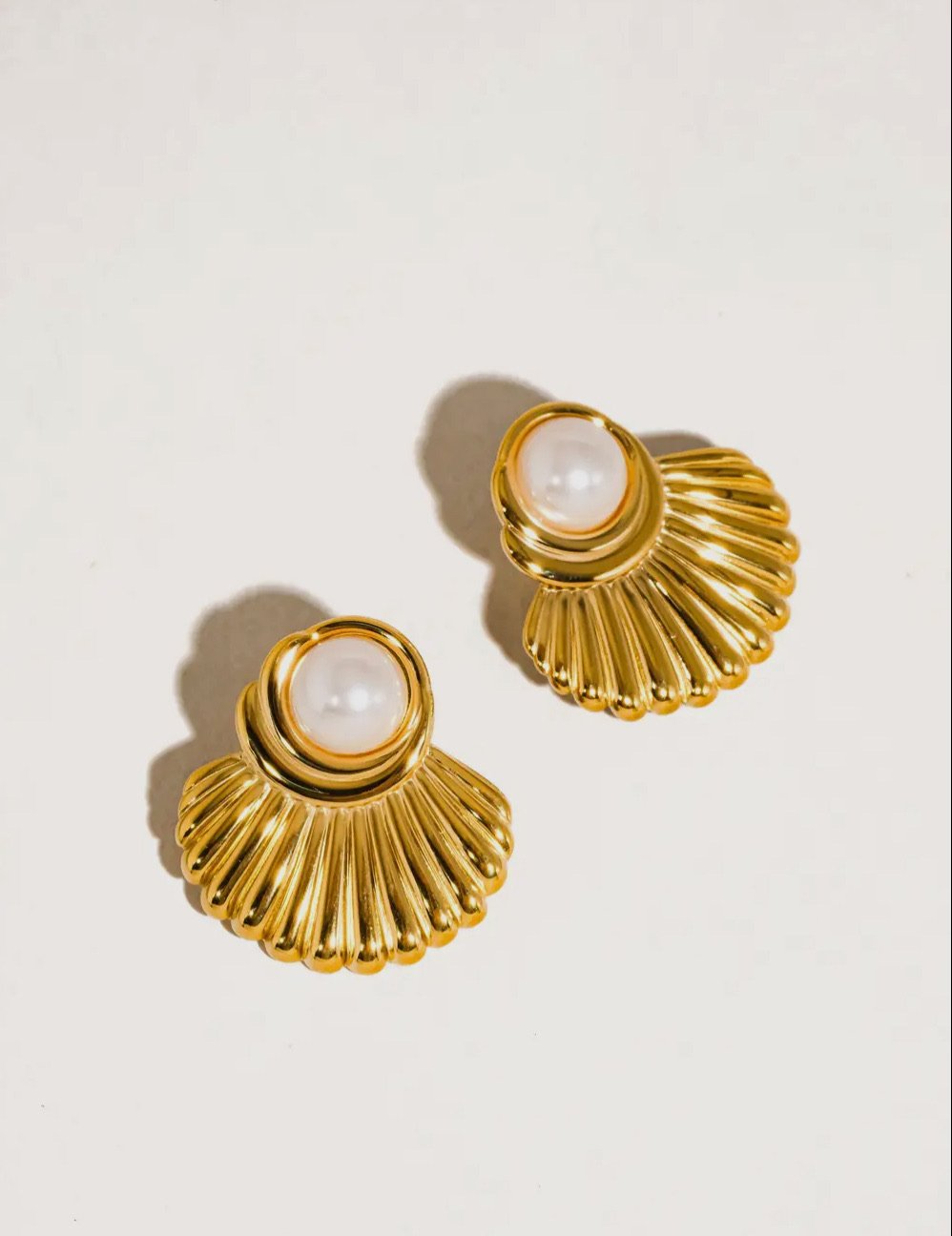 Lennox Shell Earring