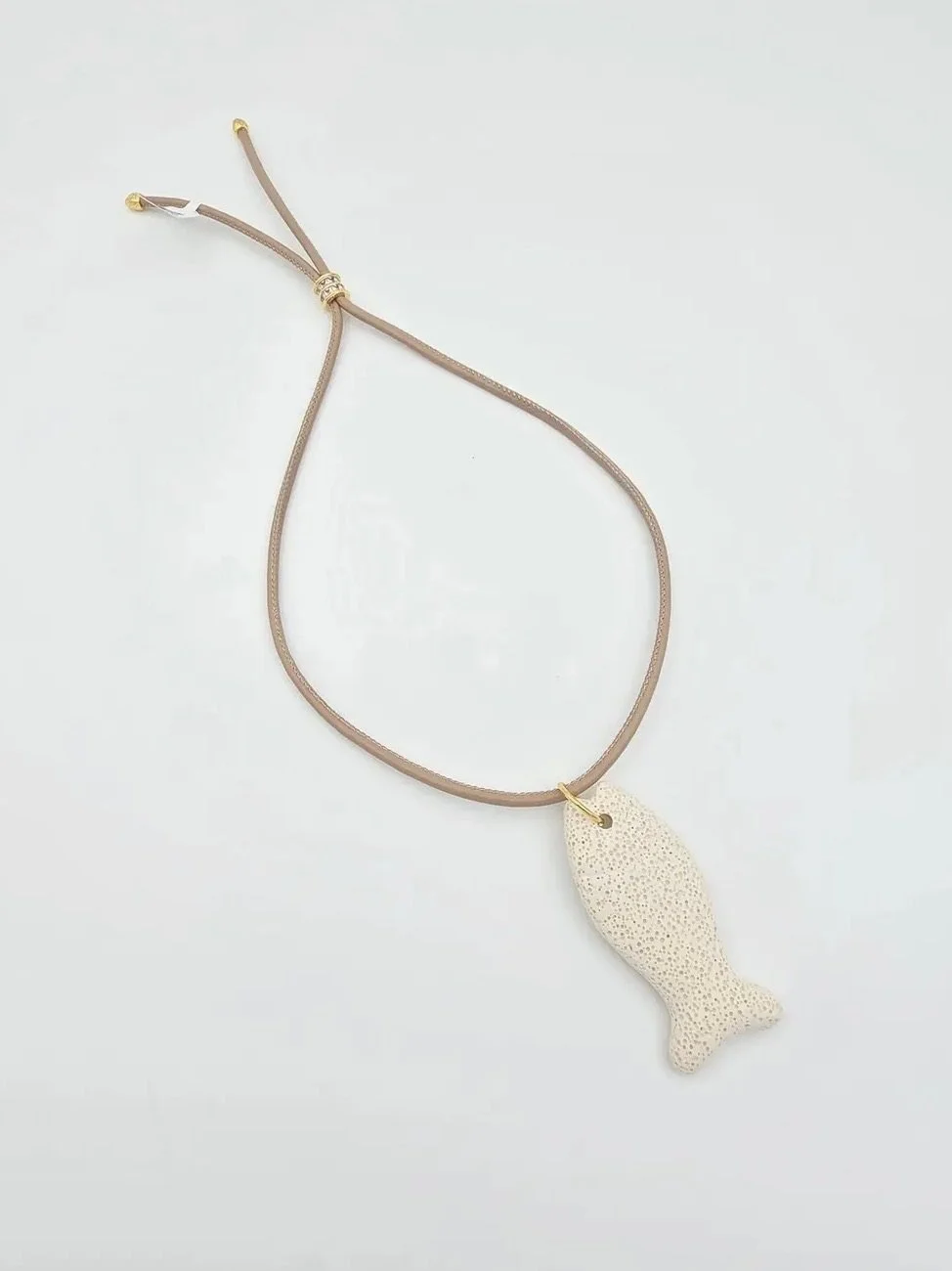 Beige Adjustable Baguette Cord Necklace with Fish Stone