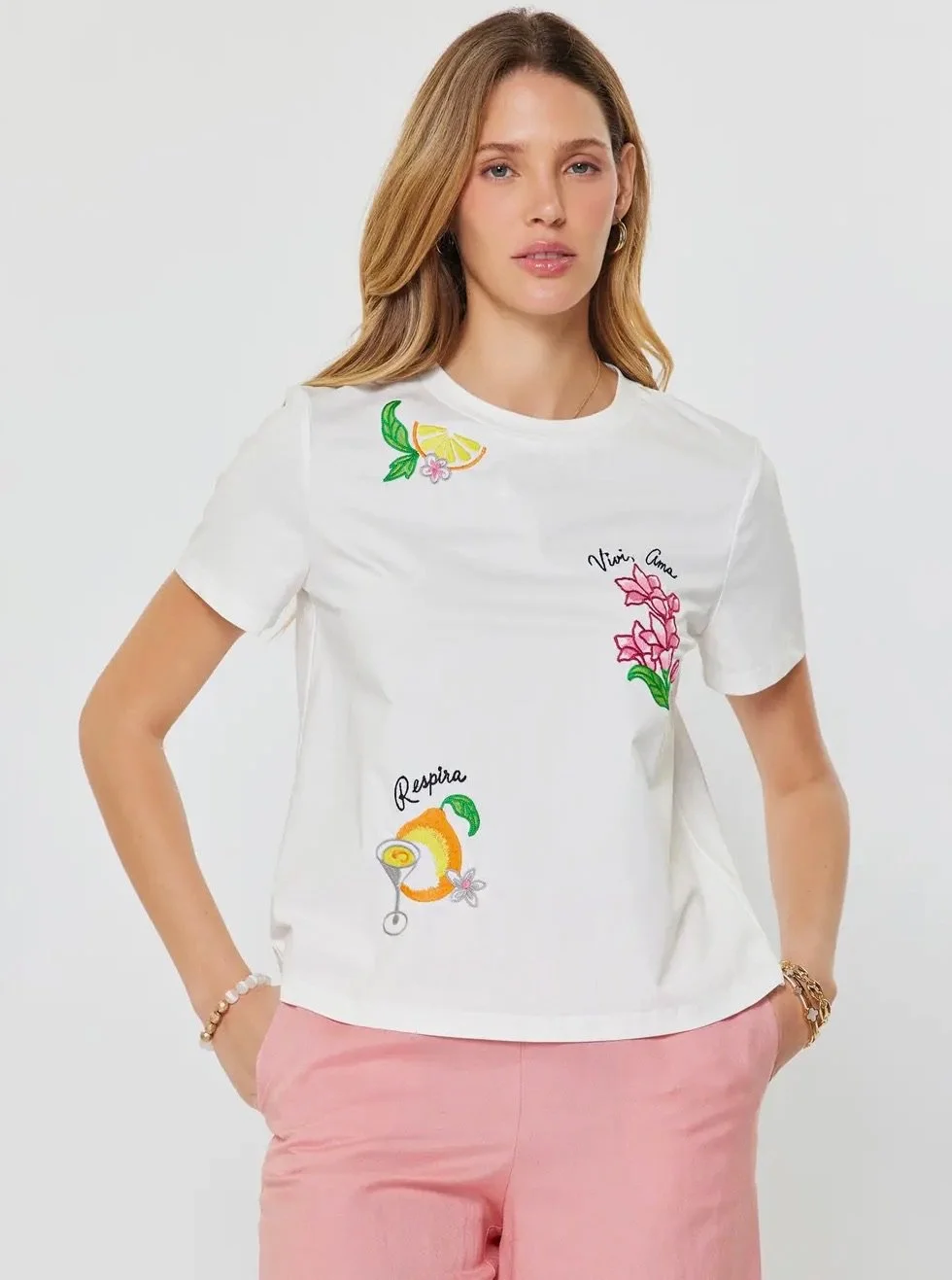 Chic Embroidered Cropped T-Shirt