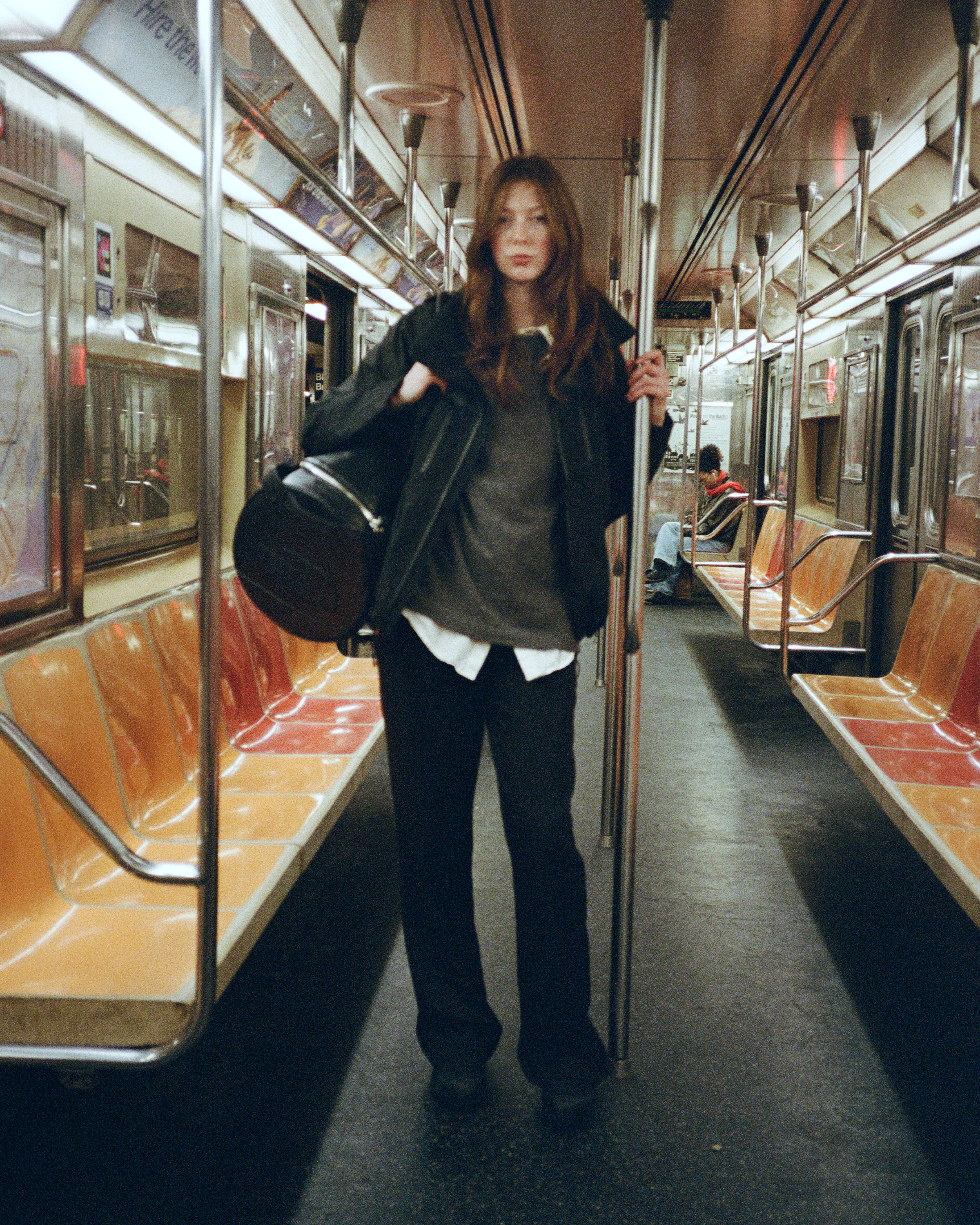 *tnf_ss26_duffel_maeve_subway_12.png
