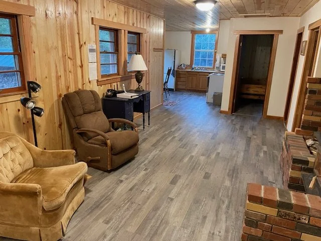 seldom inn great room