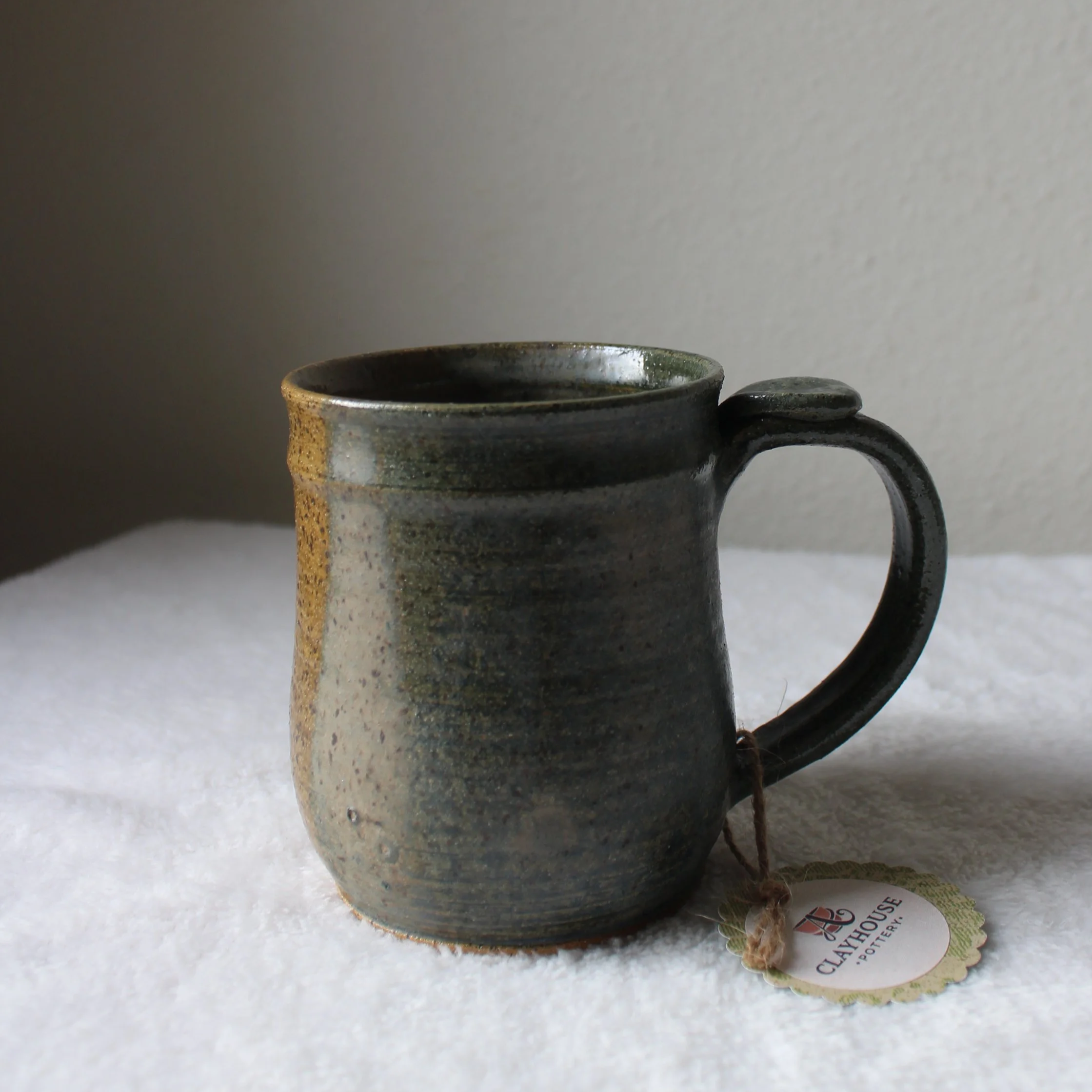 Two Toned Mug with Thumb Rest