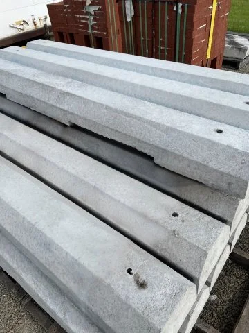 midwest-precast-parking-curbs.jpg