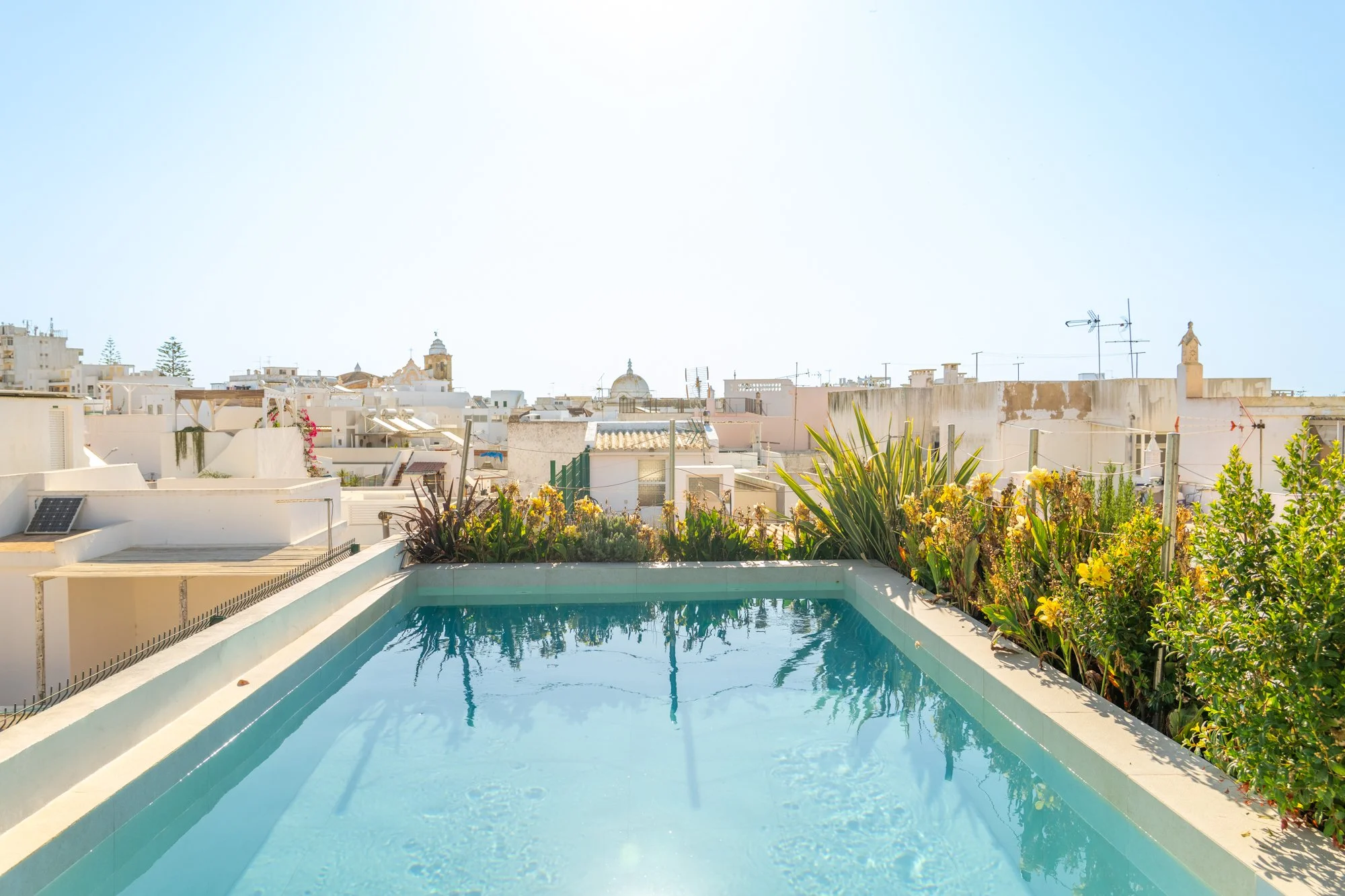 Casa Amor Swimming pool 02.jpg