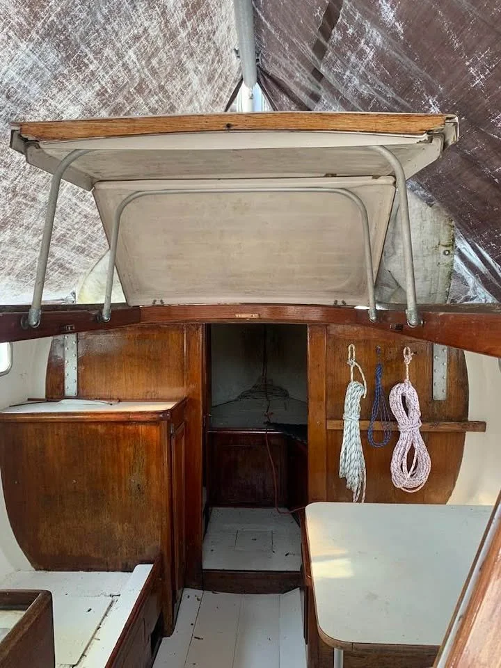 Ramona companionway
