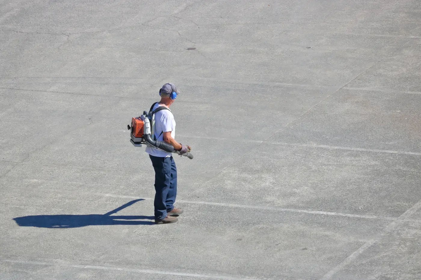 Liam's parking lot sweeping service