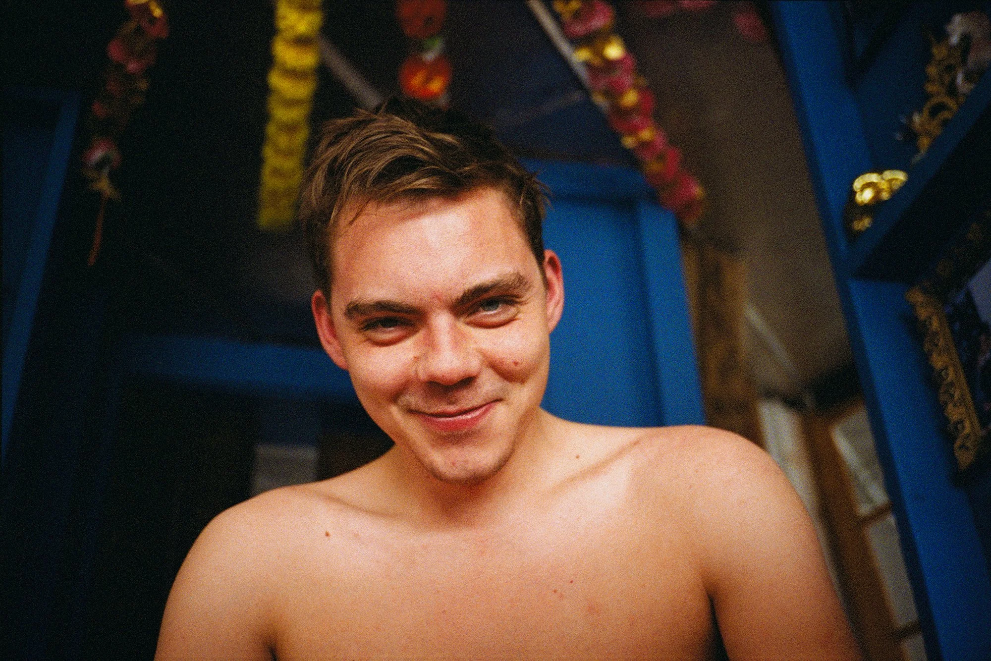 01_EDIT_0105_27A_21x14.jpg