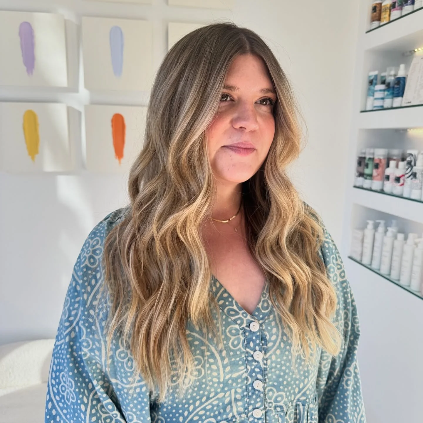 🌞🌞🌞

Services: Full Head Lightening, Root Shadow, Global Gloss
Color &amp; style by @nicboaz 

Like what you see? Book with us!
Call (914) 341-1930
Text (914) 415-6363
Email info@themanehaven.com

#livedinhair #springhaircolor #nyhaircolorist #wes