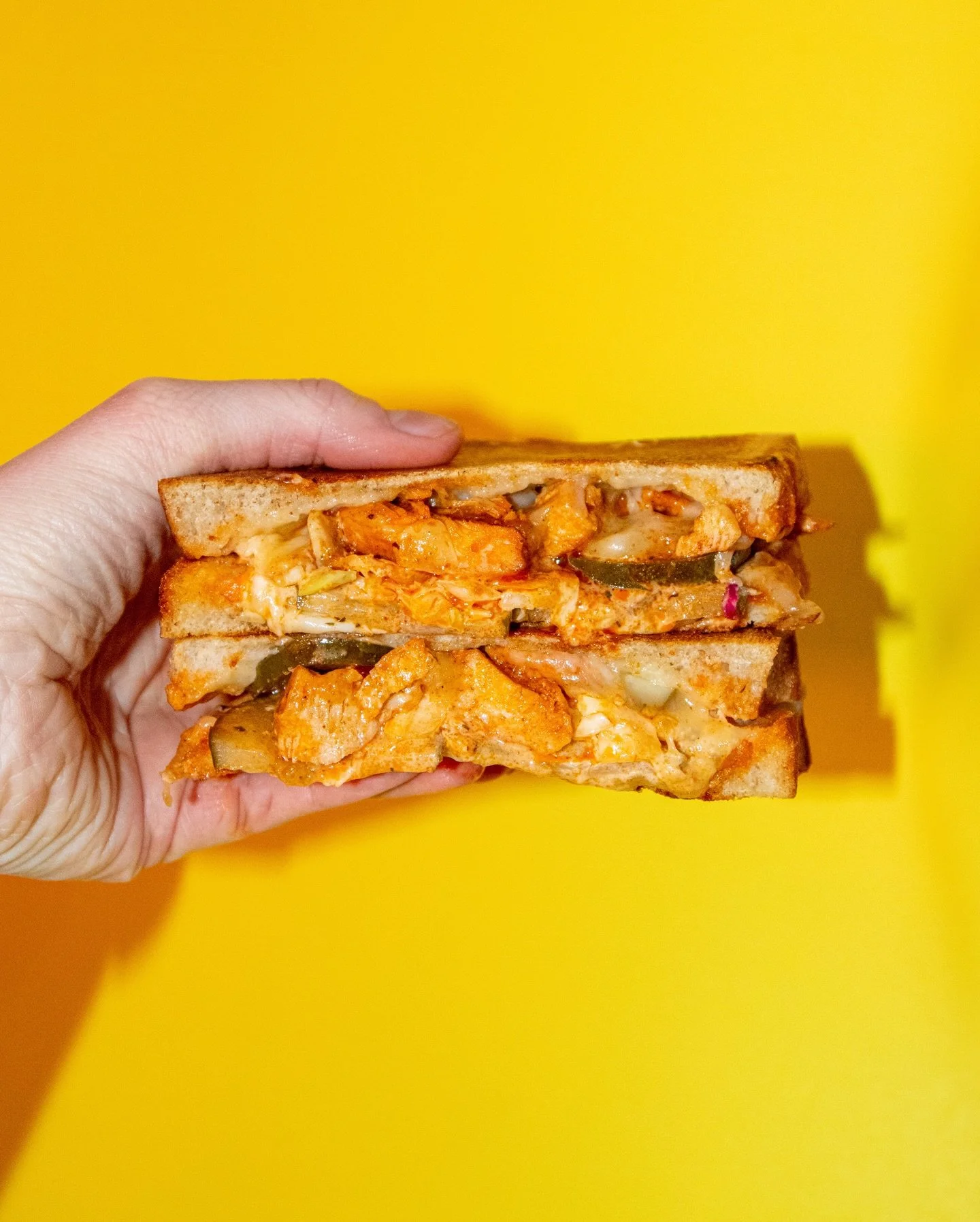 THE SPICY NASHVILLE IS BACKKKK 🥵

spicy nashville chicken. house-made pickles. house-made coleslaw. pepperjack cheese. sourdough bread. 

$3 from each spicy nashville sold at our north conway location supports @popelibrary 💙

$3 from each spicy nas