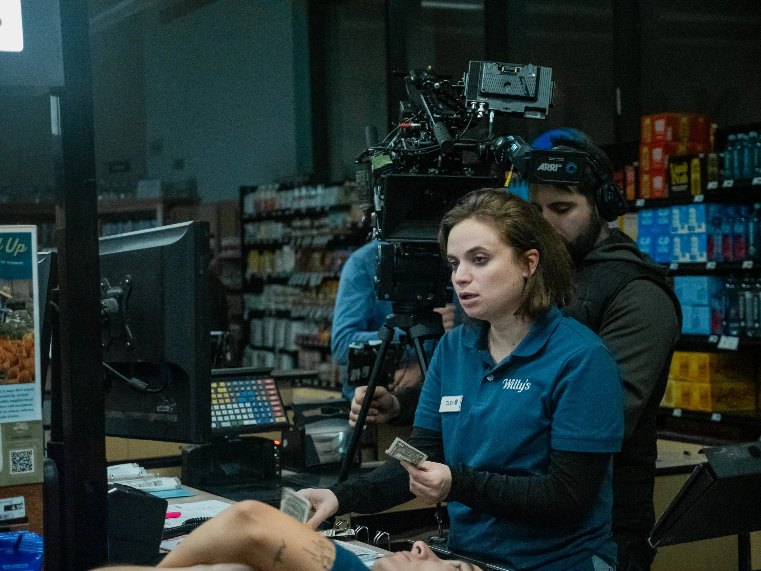 Baloon Animals BTS-1011540.jpg