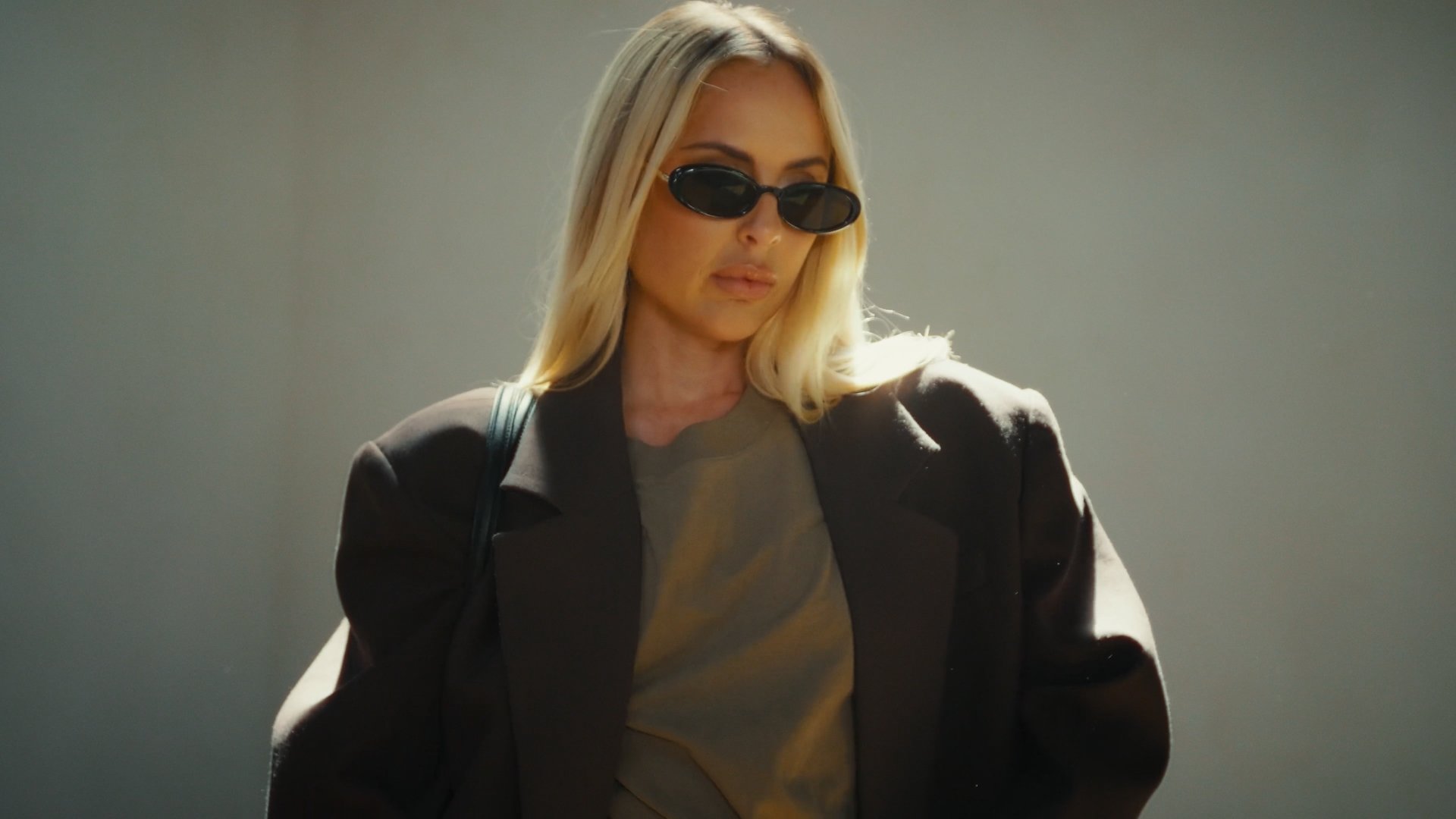 Revolve
STYLING : MAEVE REILLY