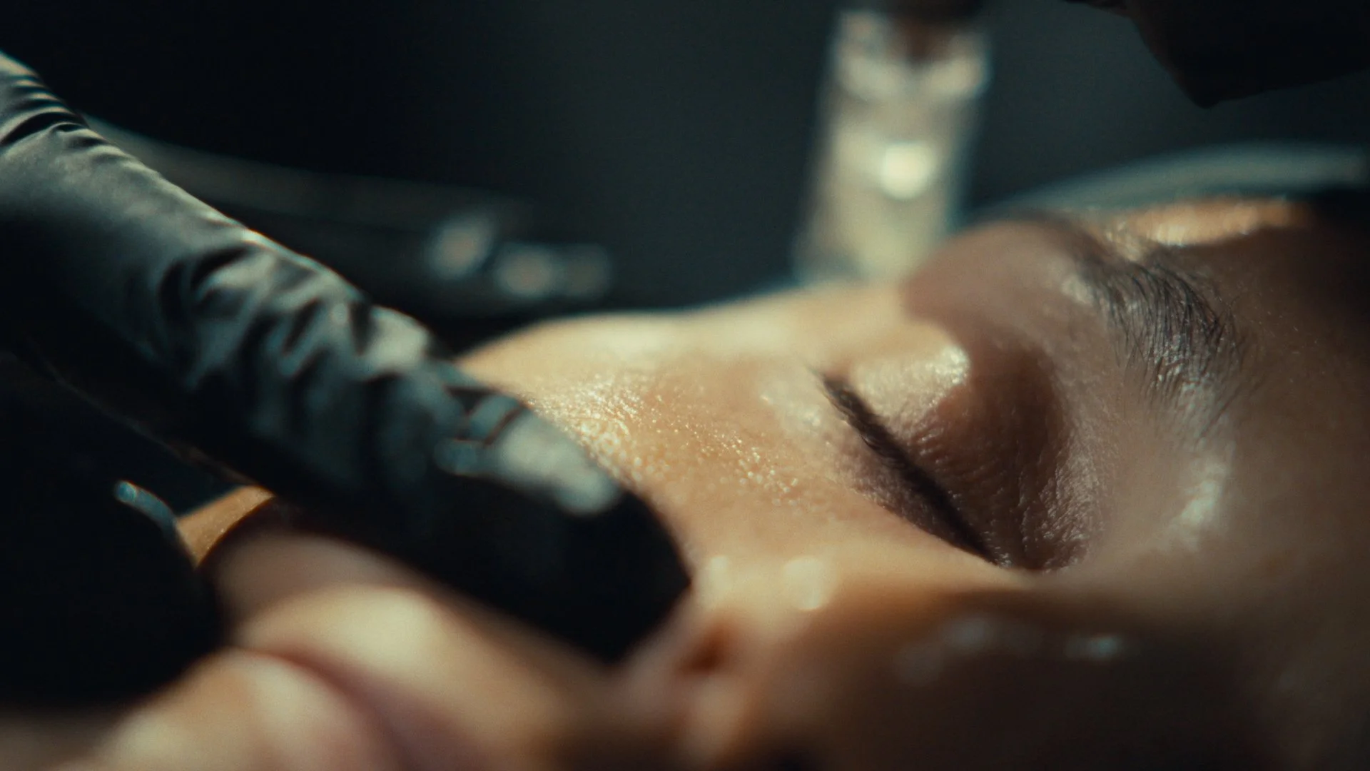 4 Derm Pro LF Stills_1.1.27.jpg