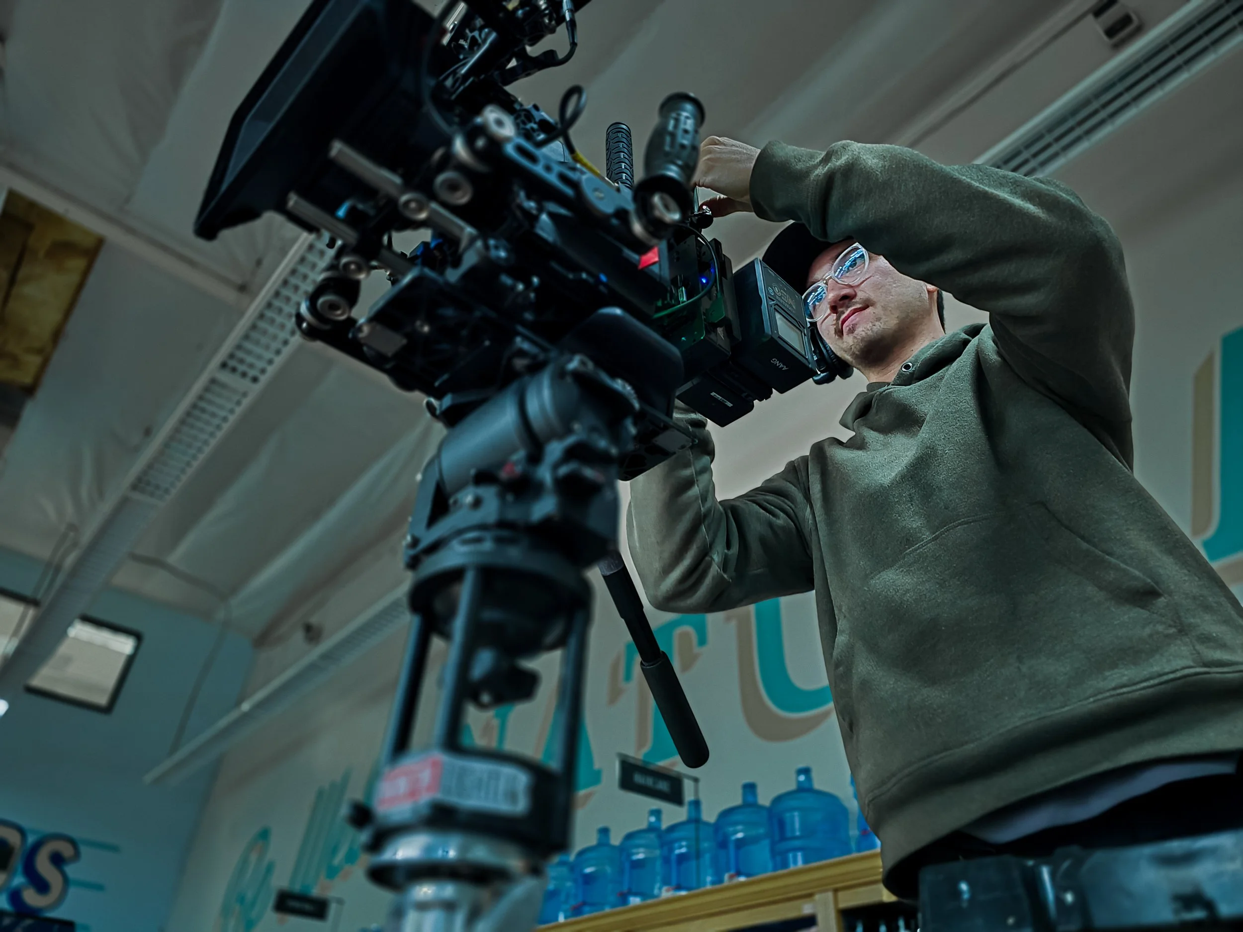 Baloon Animals BTS-015442.jpg