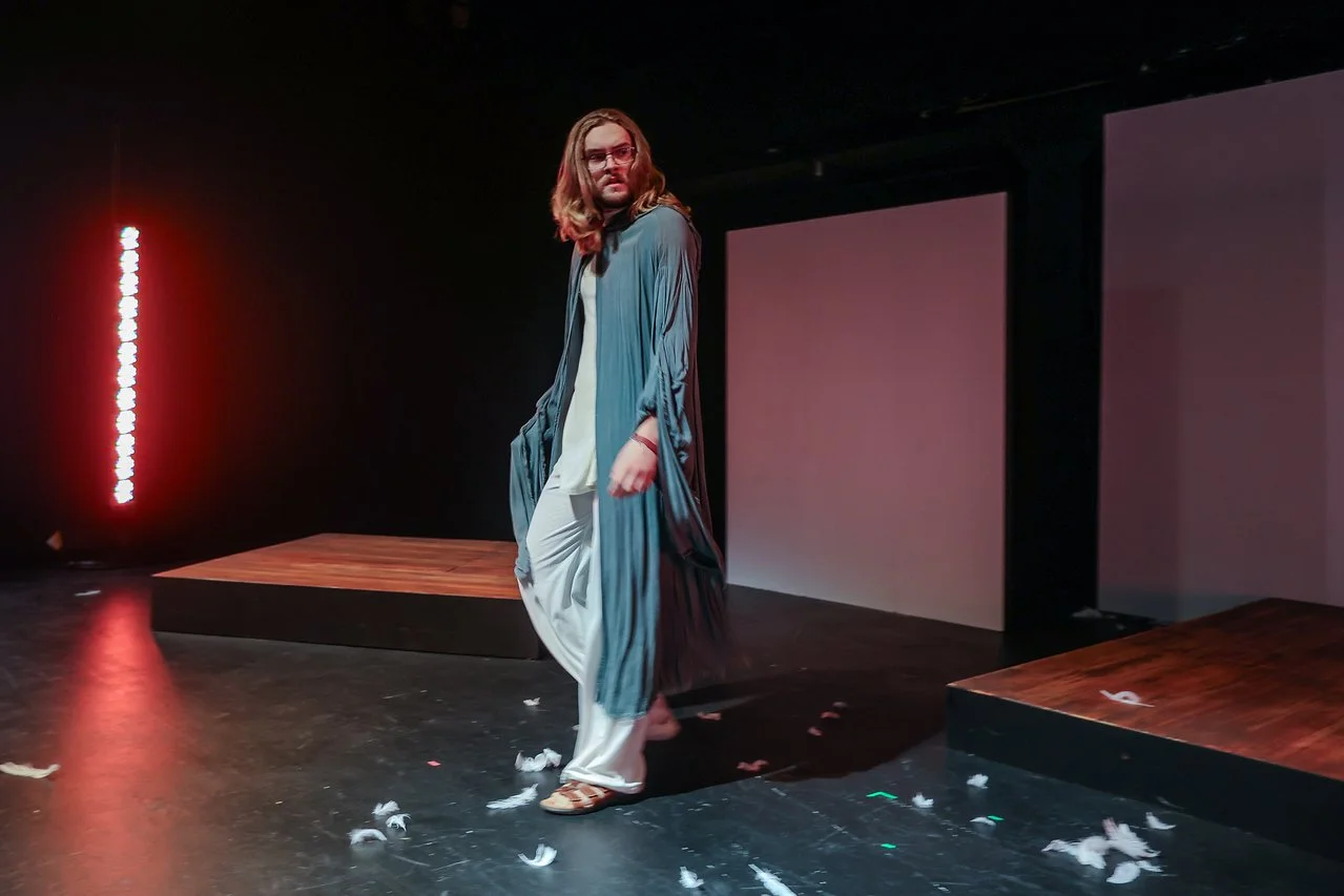 Untitled JesusXJudas Lesbian Play
Photos by Paola Nogueras