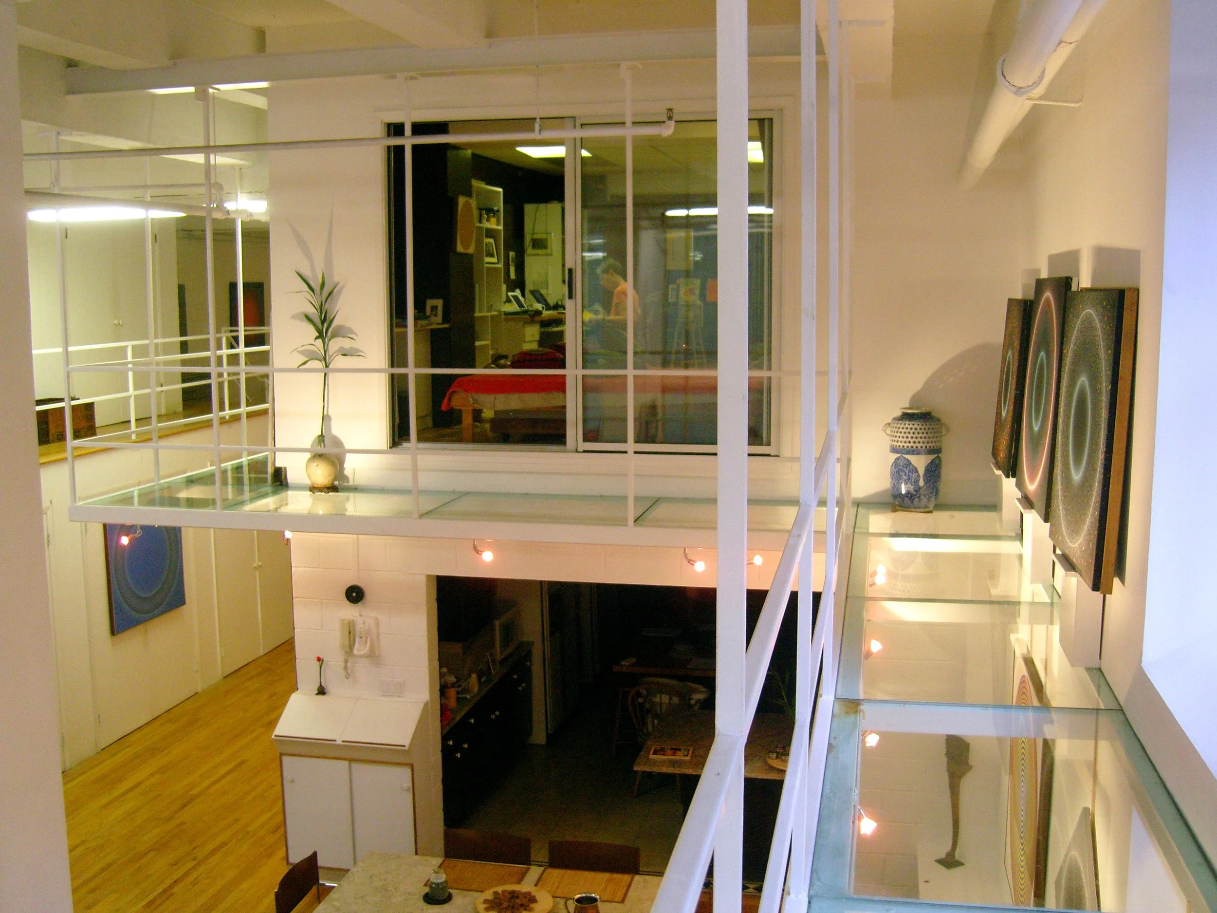 towards bed+kitchen.JPG