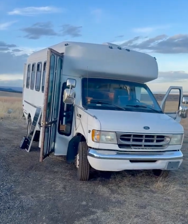lisakbus.png