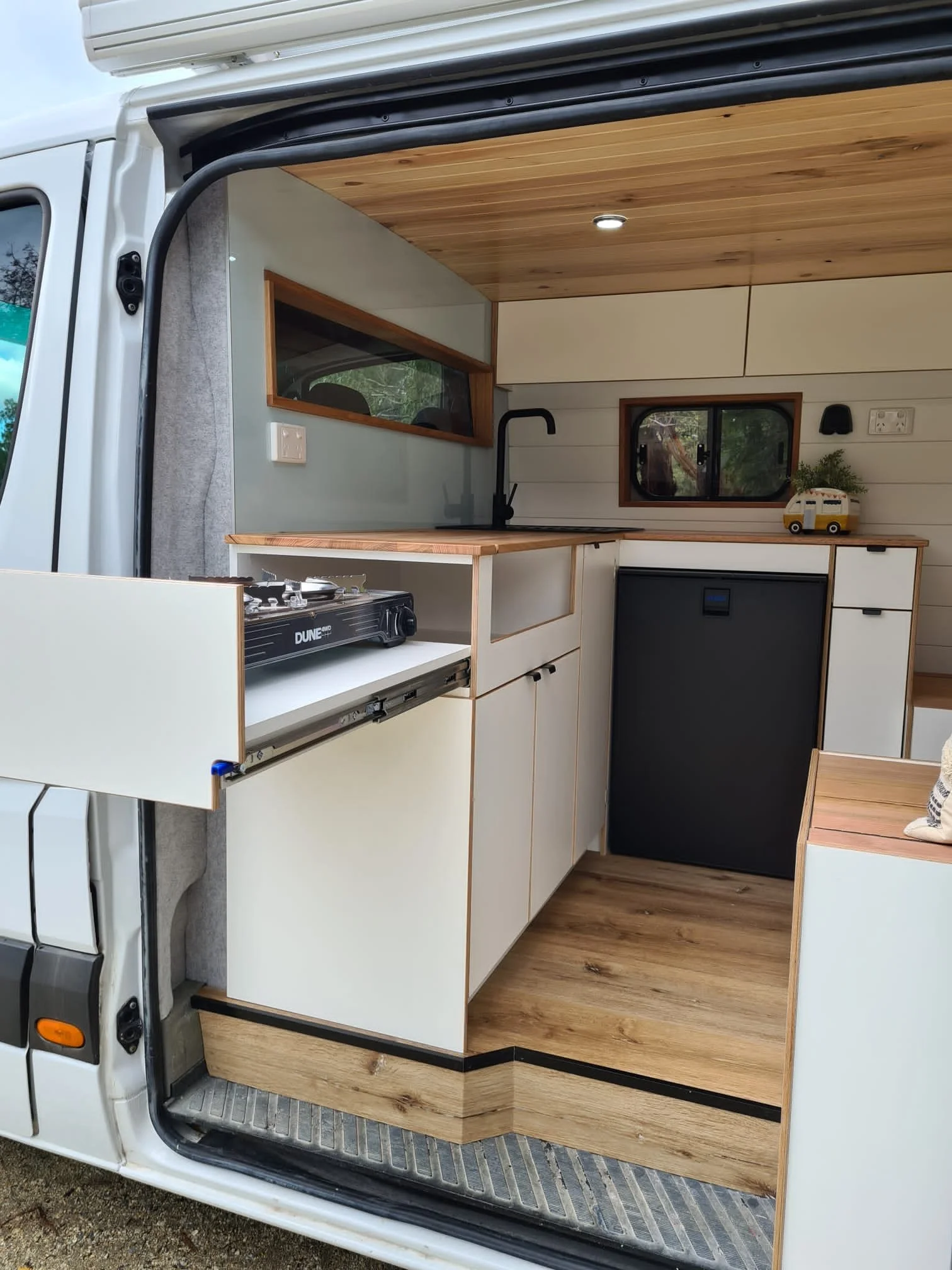 Mercedes Sprinter Medium wheelsbase camper van