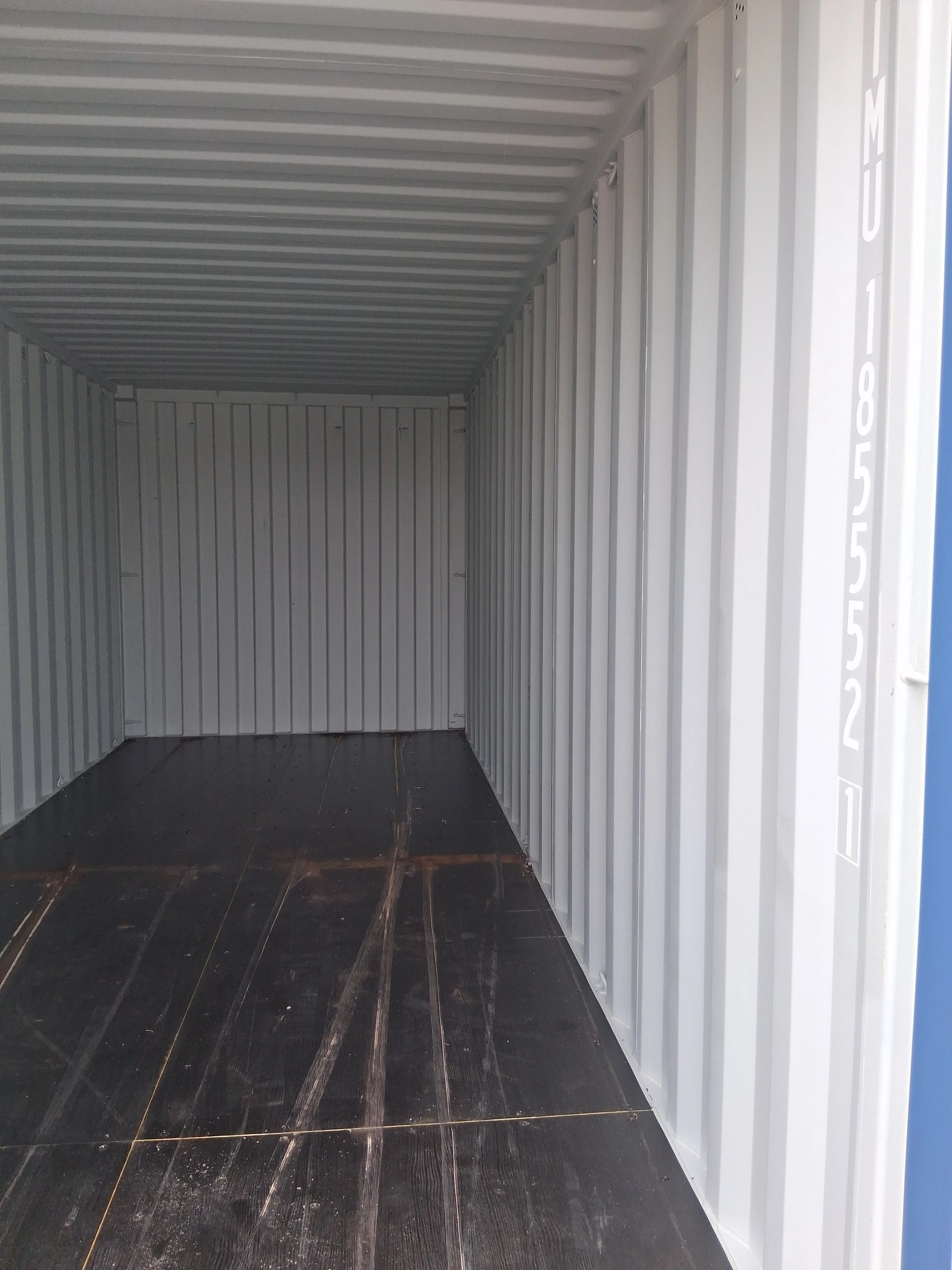 20ft-container-interior-one-door-open.jpg