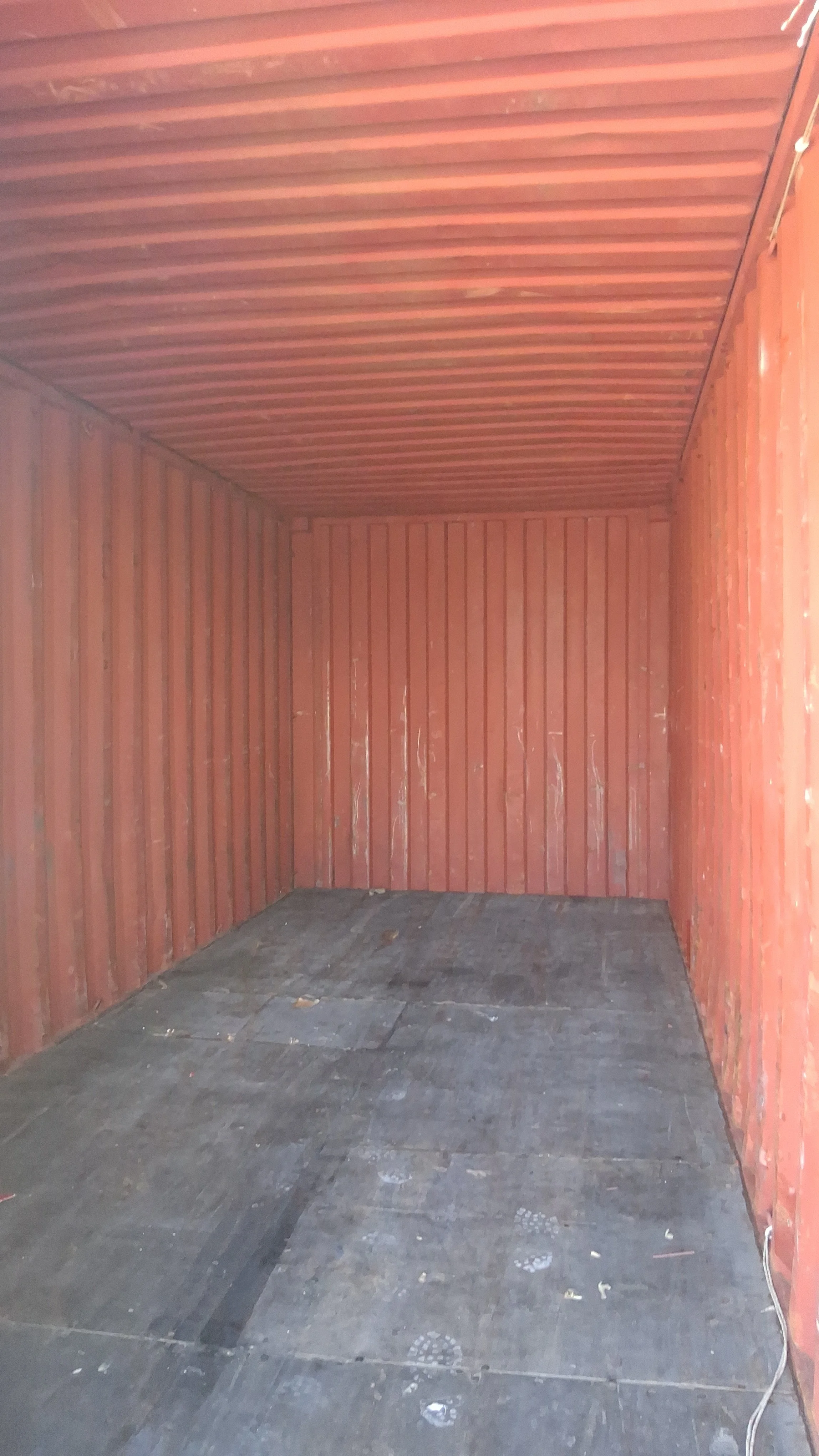 20ft-container-interior-one-door-open.jpg