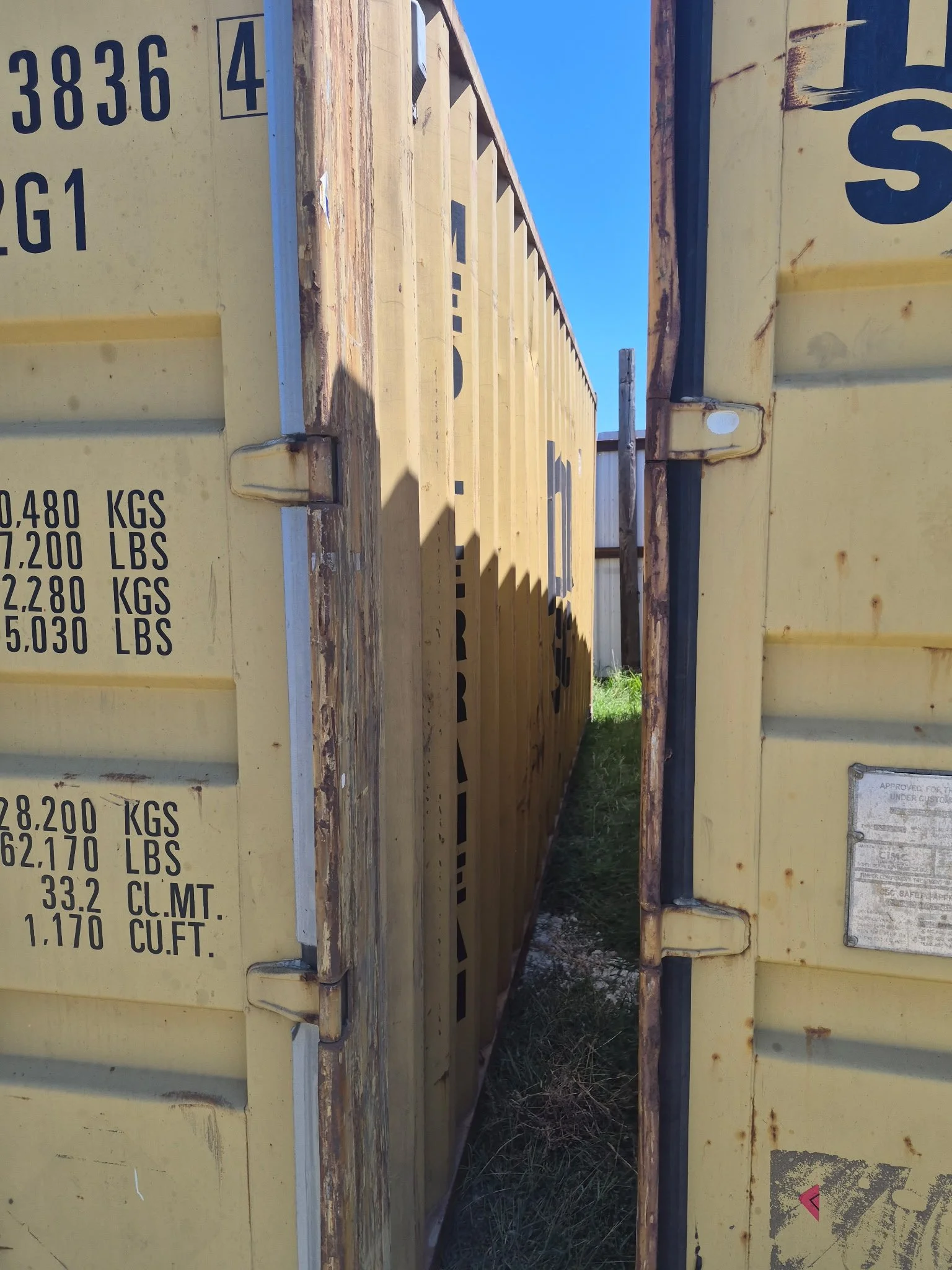 yellow-20ft-container-right-side.jpg