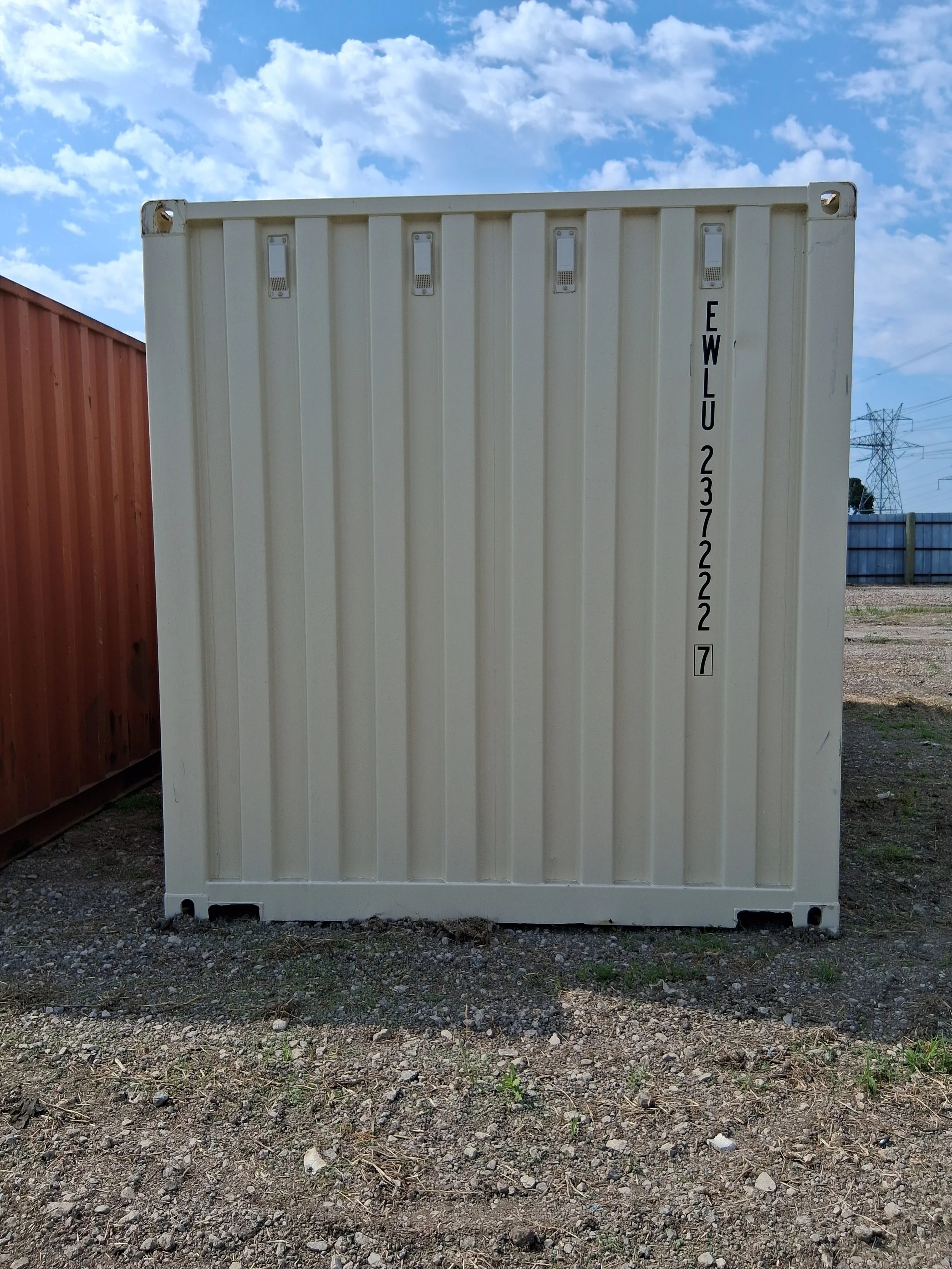 20ft-container-rear-solid-wall.jpg (Copy)