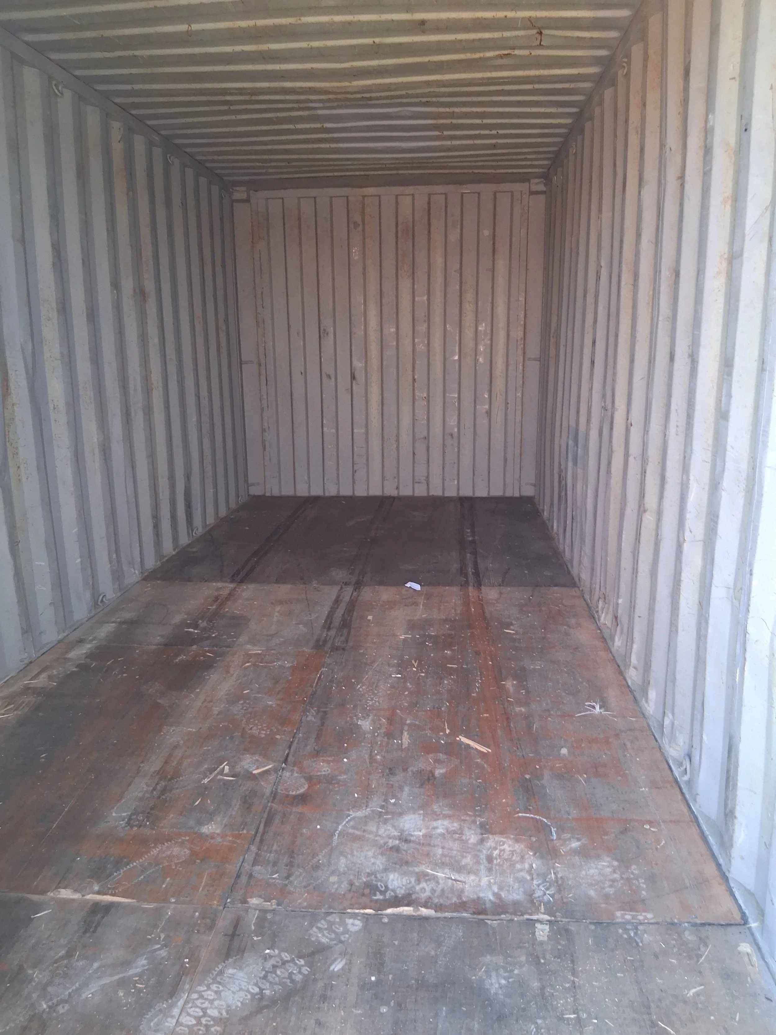 20ft-container-interior-one-door-open.jpg