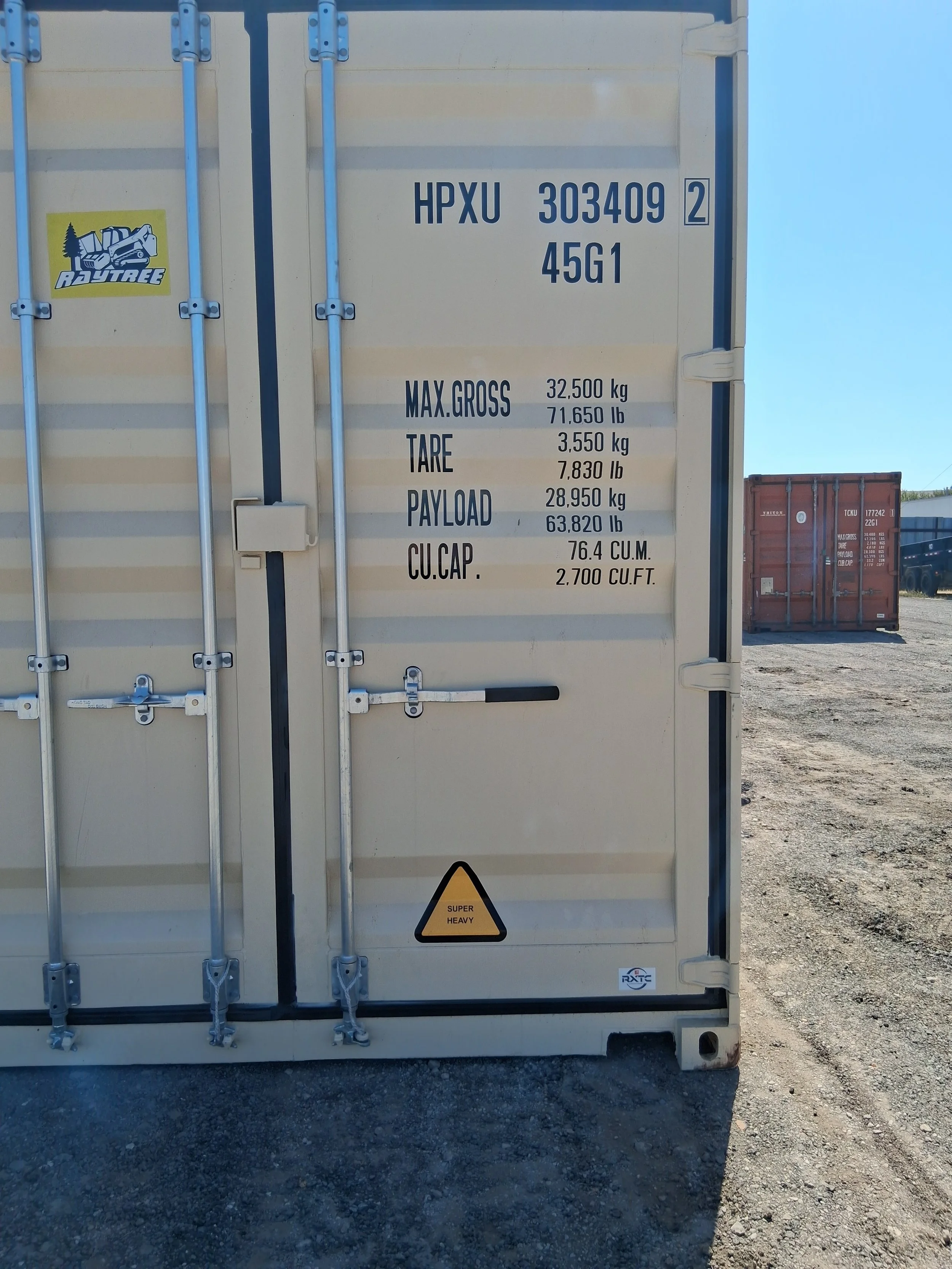 shipping-container-right-door-lock.jpg