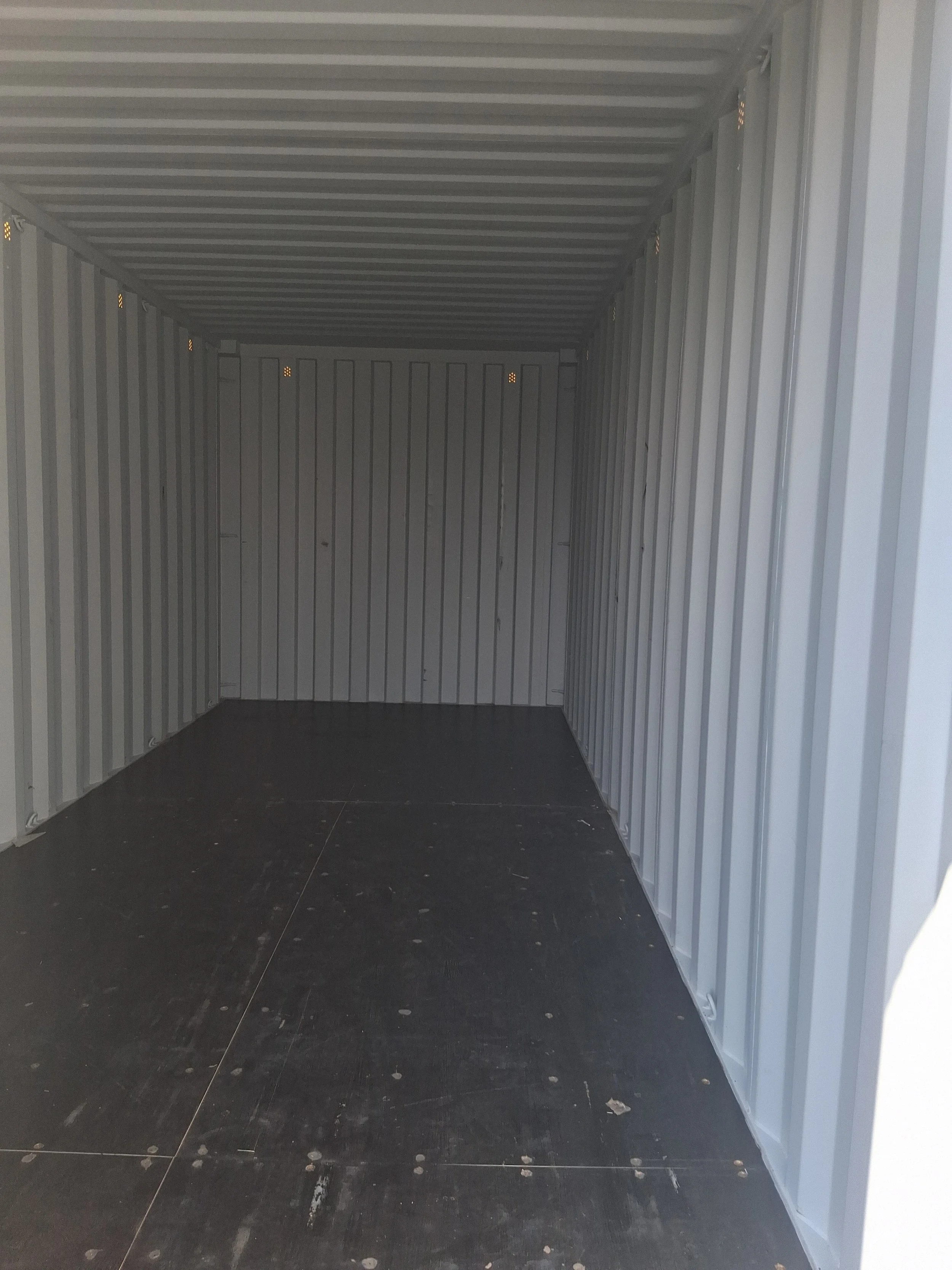20ft-container-interior-one-door-open.jpg